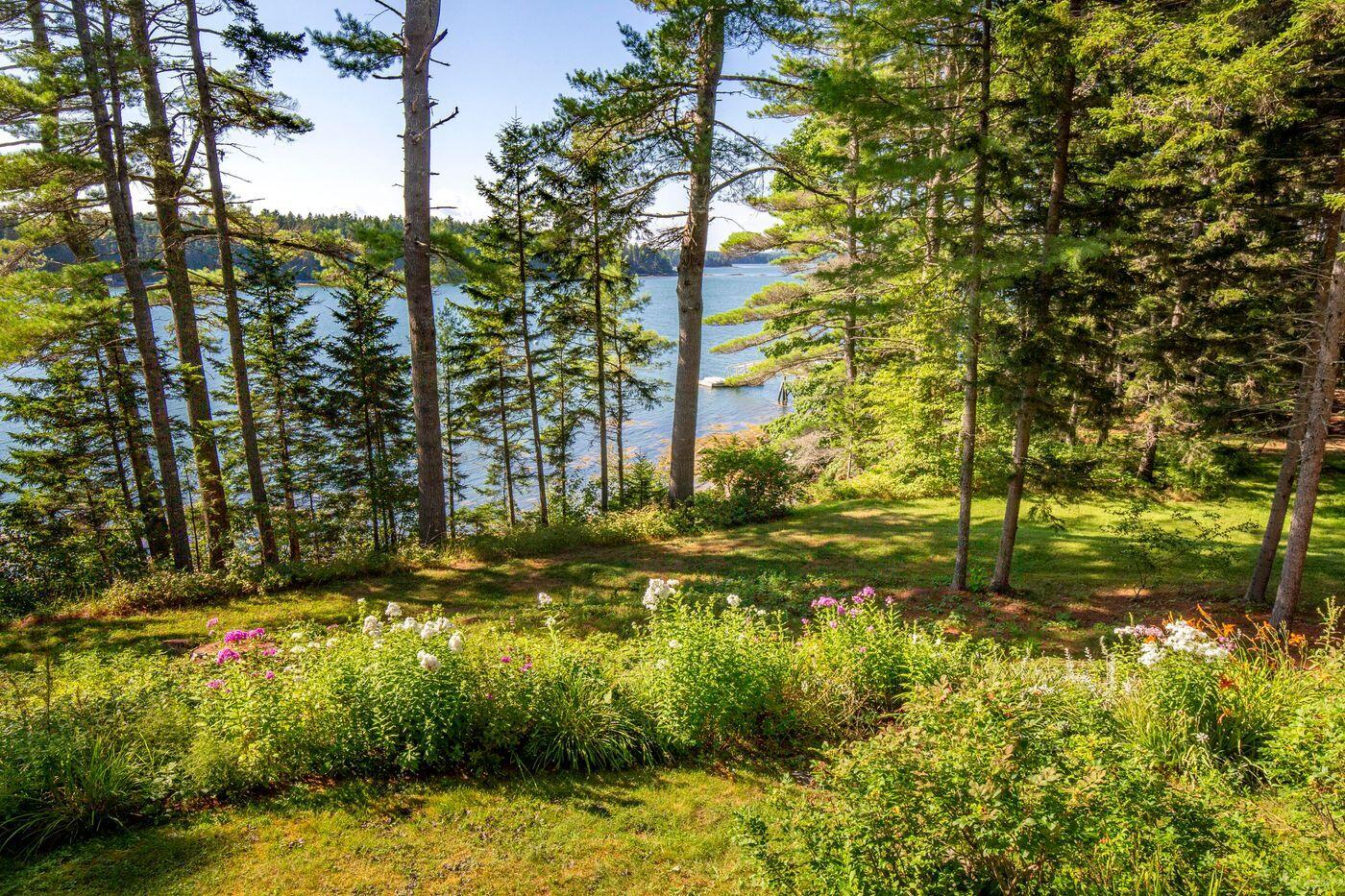 185 Forest Lake Road