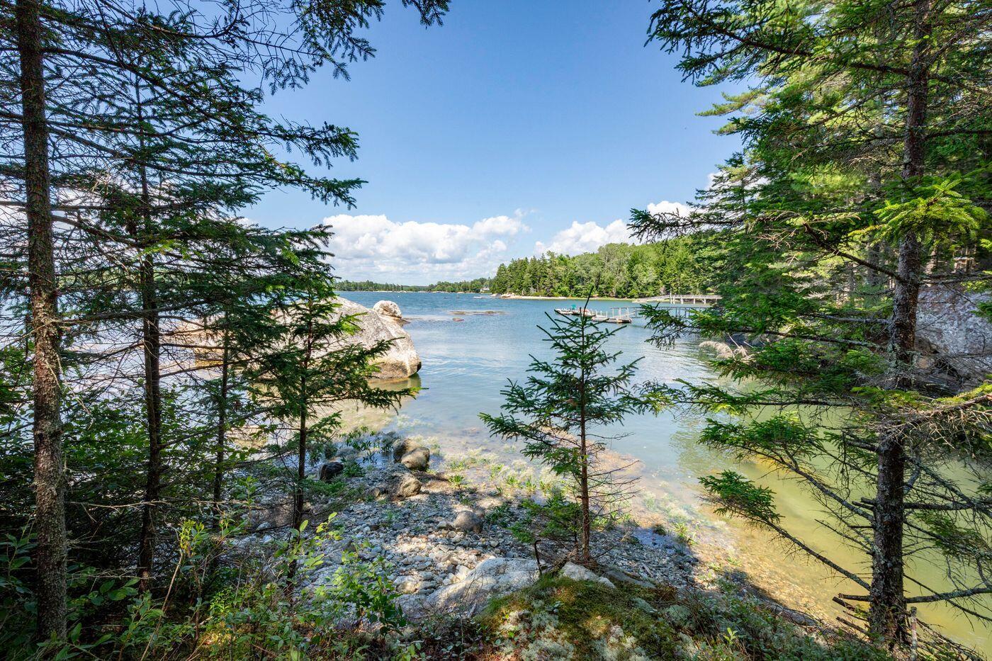 185 Forest Lake Road