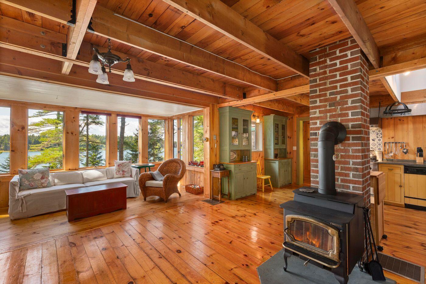 185 Forest Lake Road