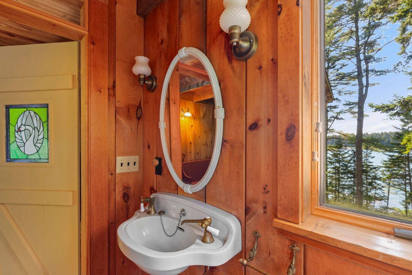 185 Forest Lake Road