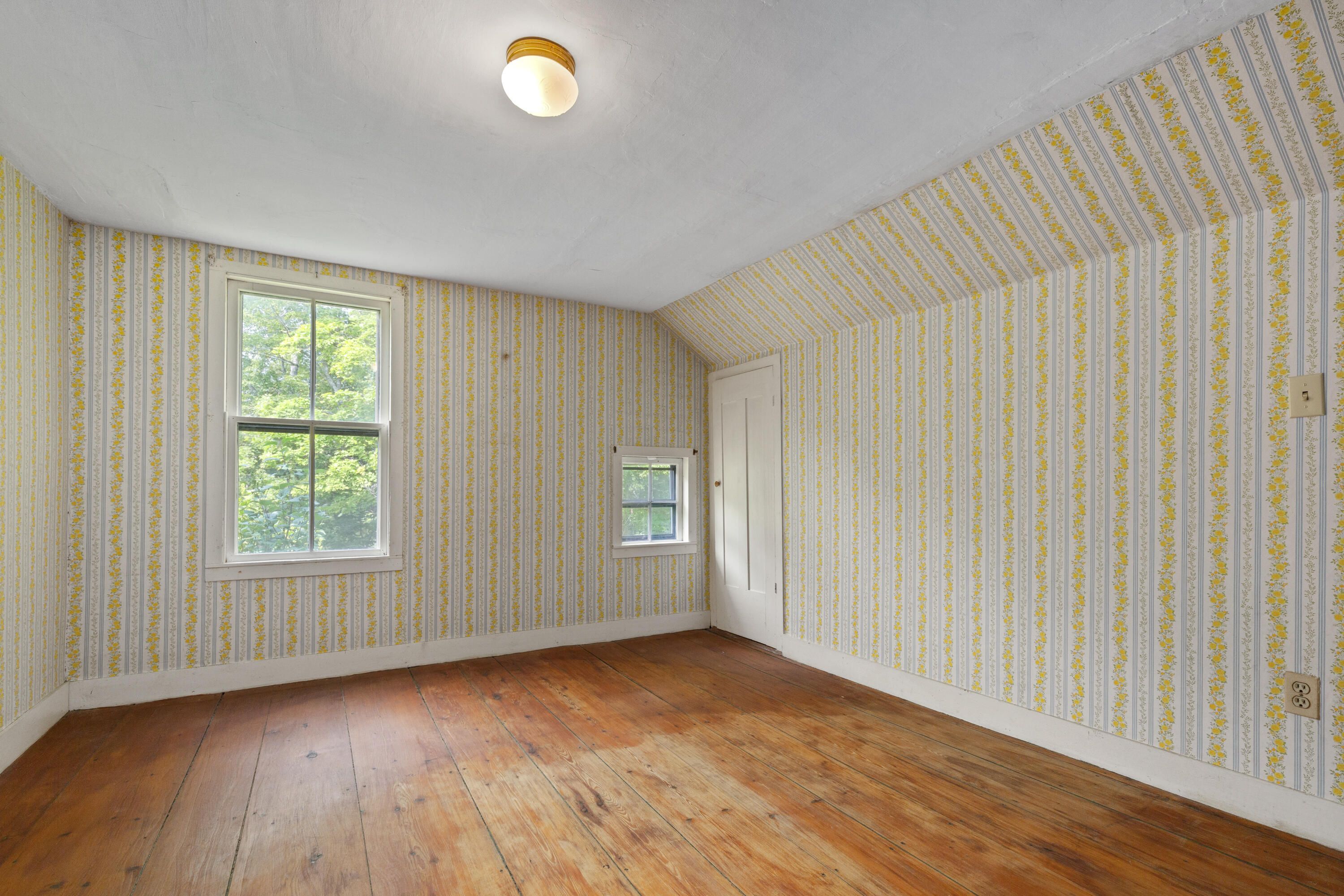 284 Lawry Road