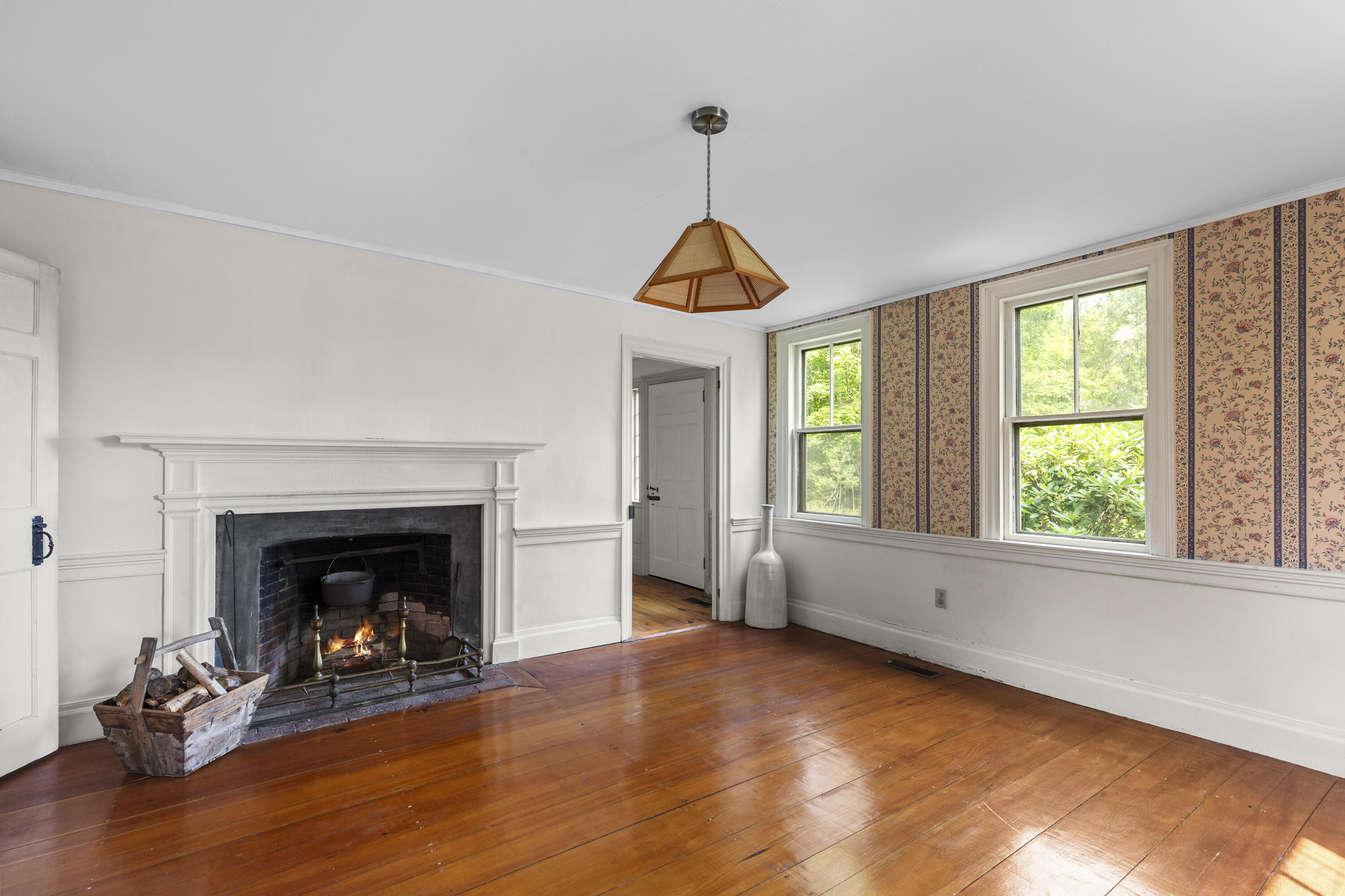 284 Lawry Road