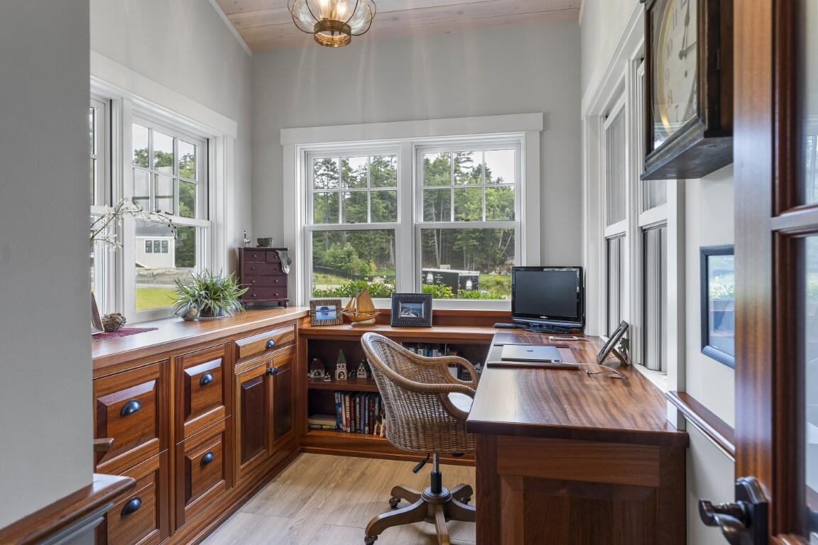 3 Harbor Ledge Lane