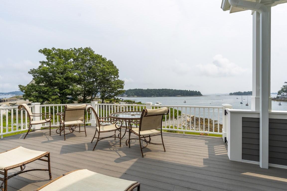 3 Harbor Ledge Lane