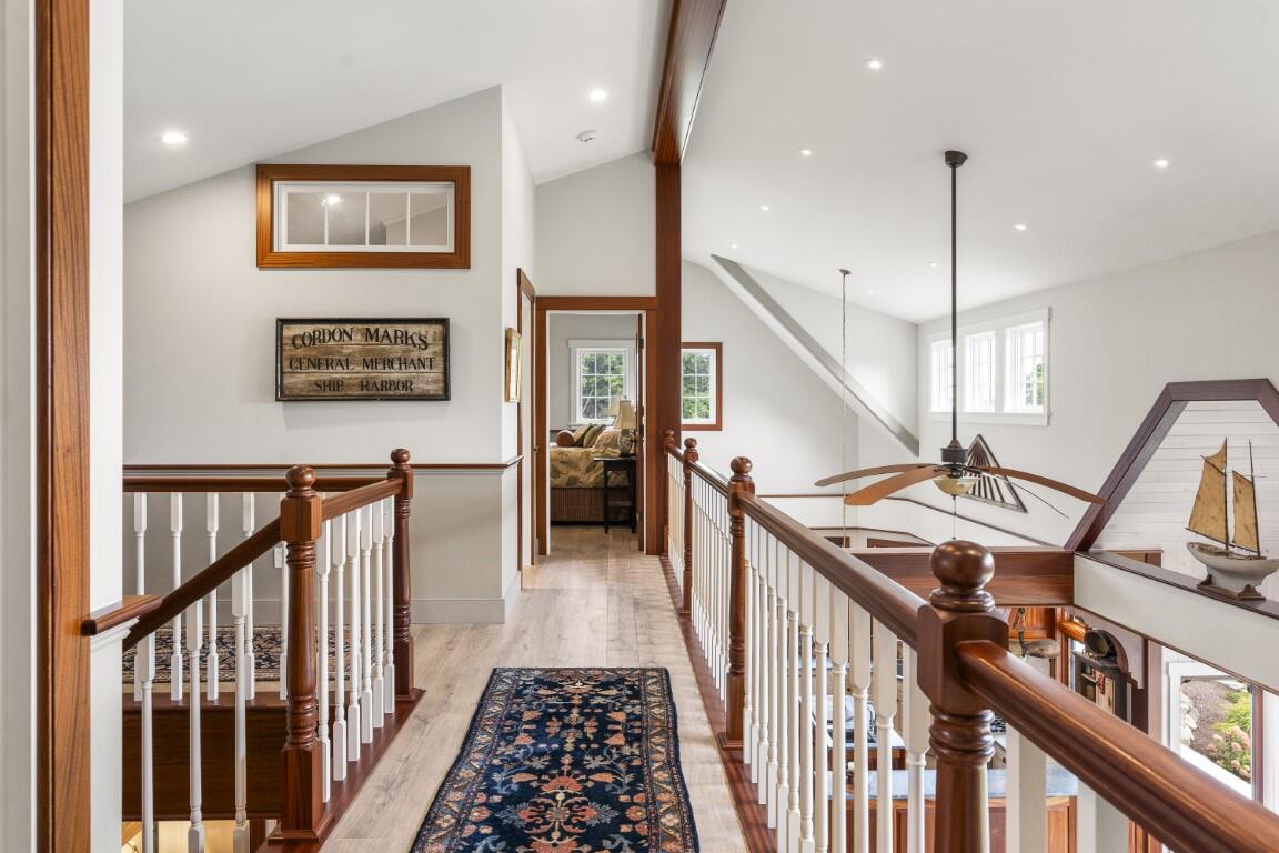 3 Harbor Ledge Lane