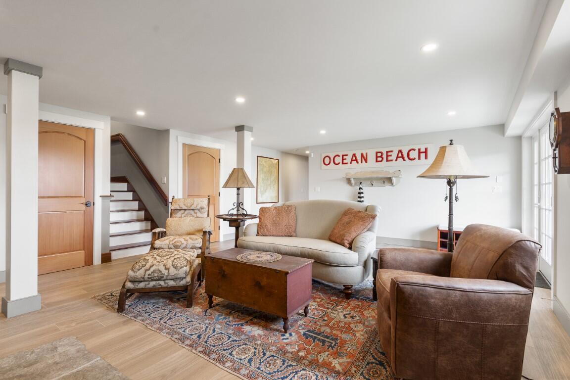 3 Harbor Ledge Lane