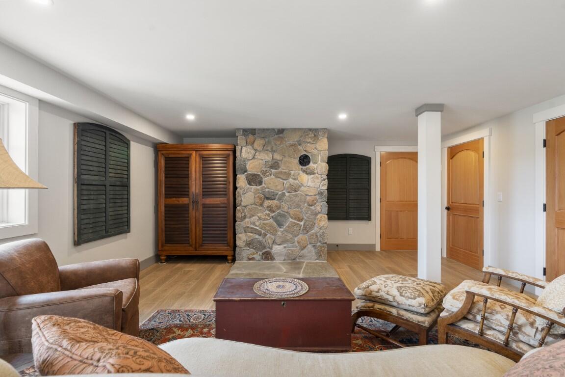3 Harbor Ledge Lane
