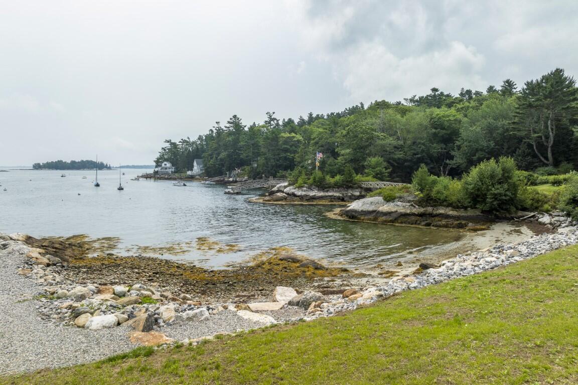 3 Harbor Ledge Lane