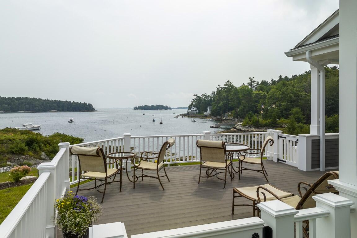 3 Harbor Ledge Lane