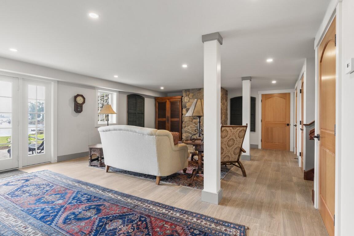 3 Harbor Ledge Lane