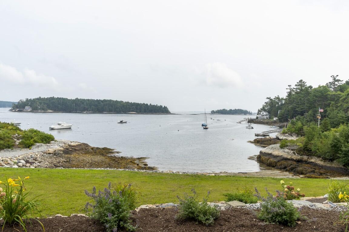 3 Harbor Ledge Lane