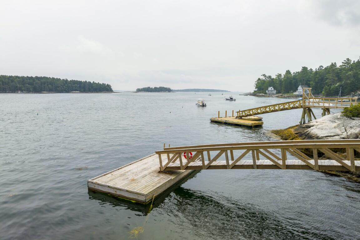 3 Harbor Ledge Lane