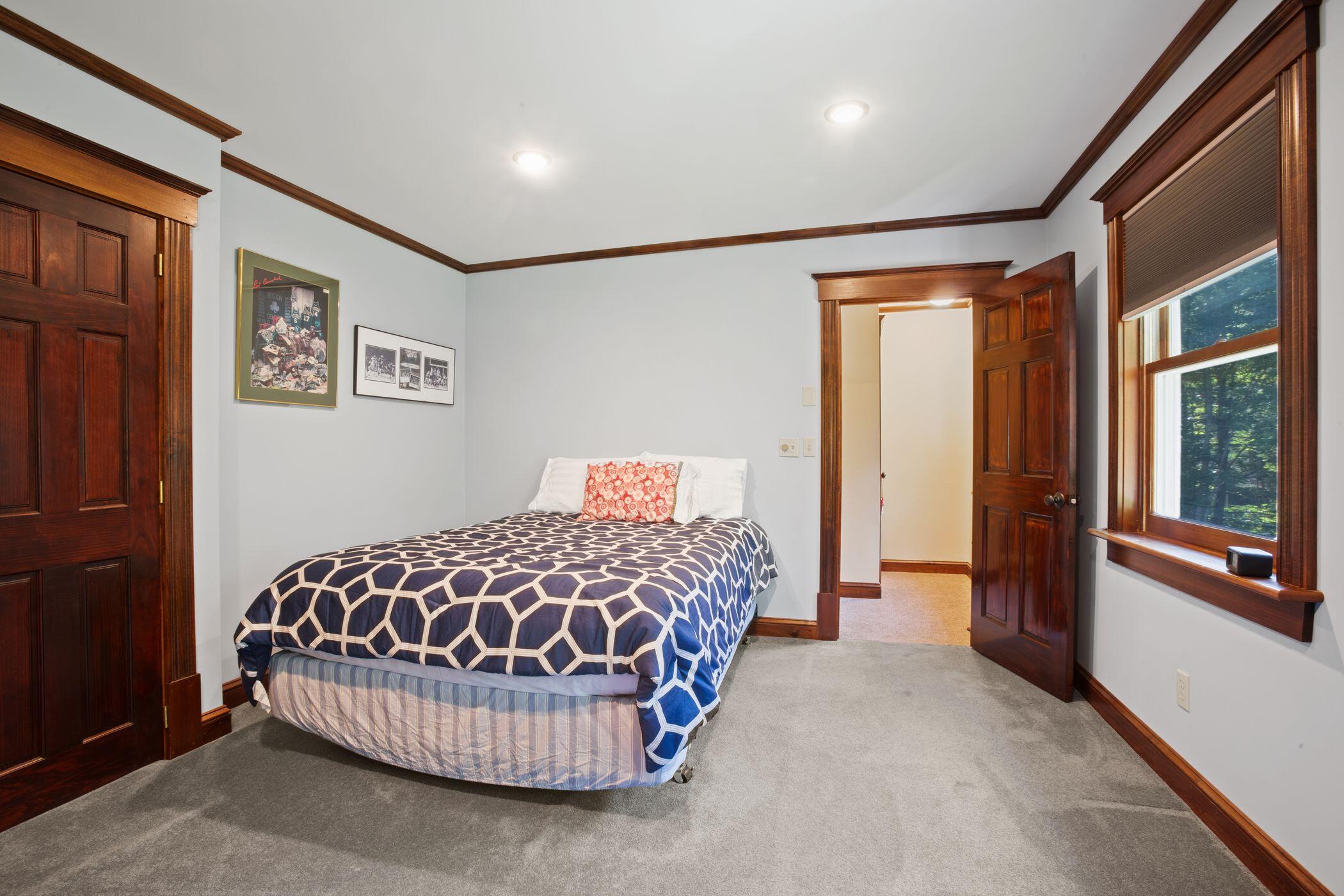 5 Amanda Drive