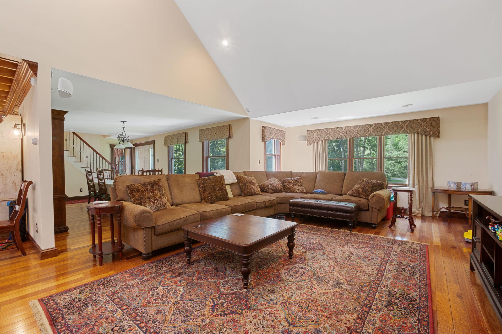 5 Amanda Drive