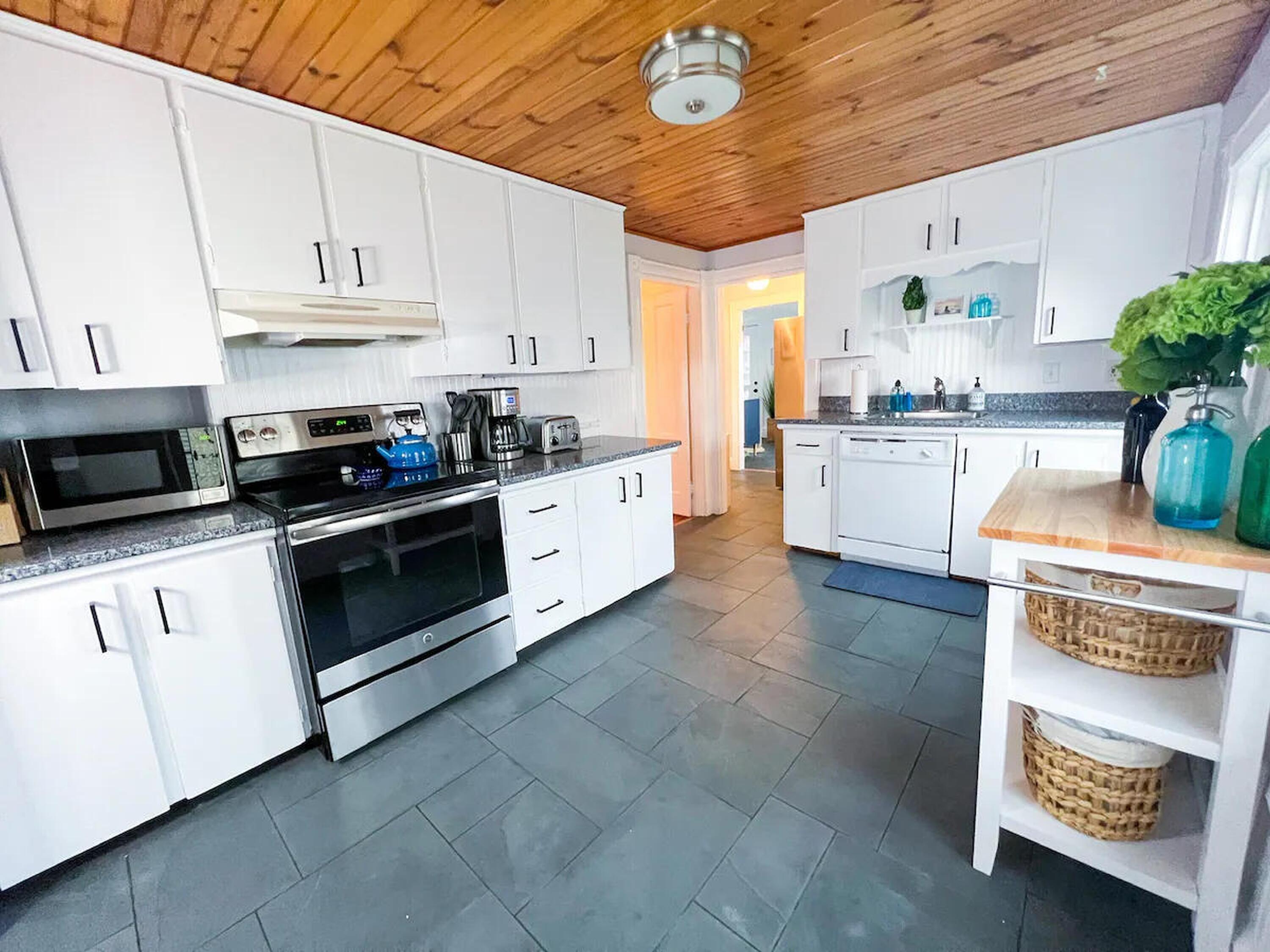 2 Warrenton Street