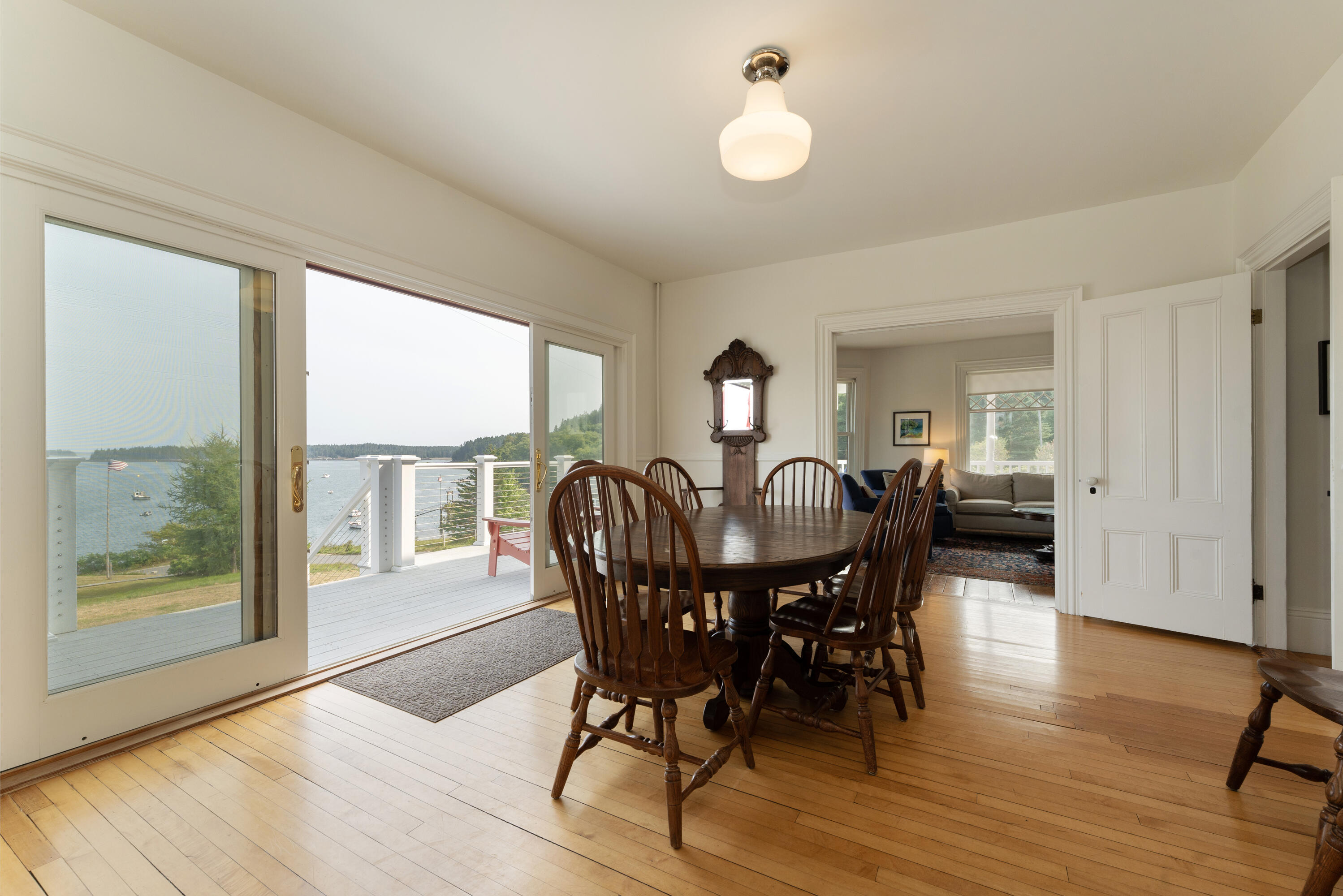 290 Harbor Road