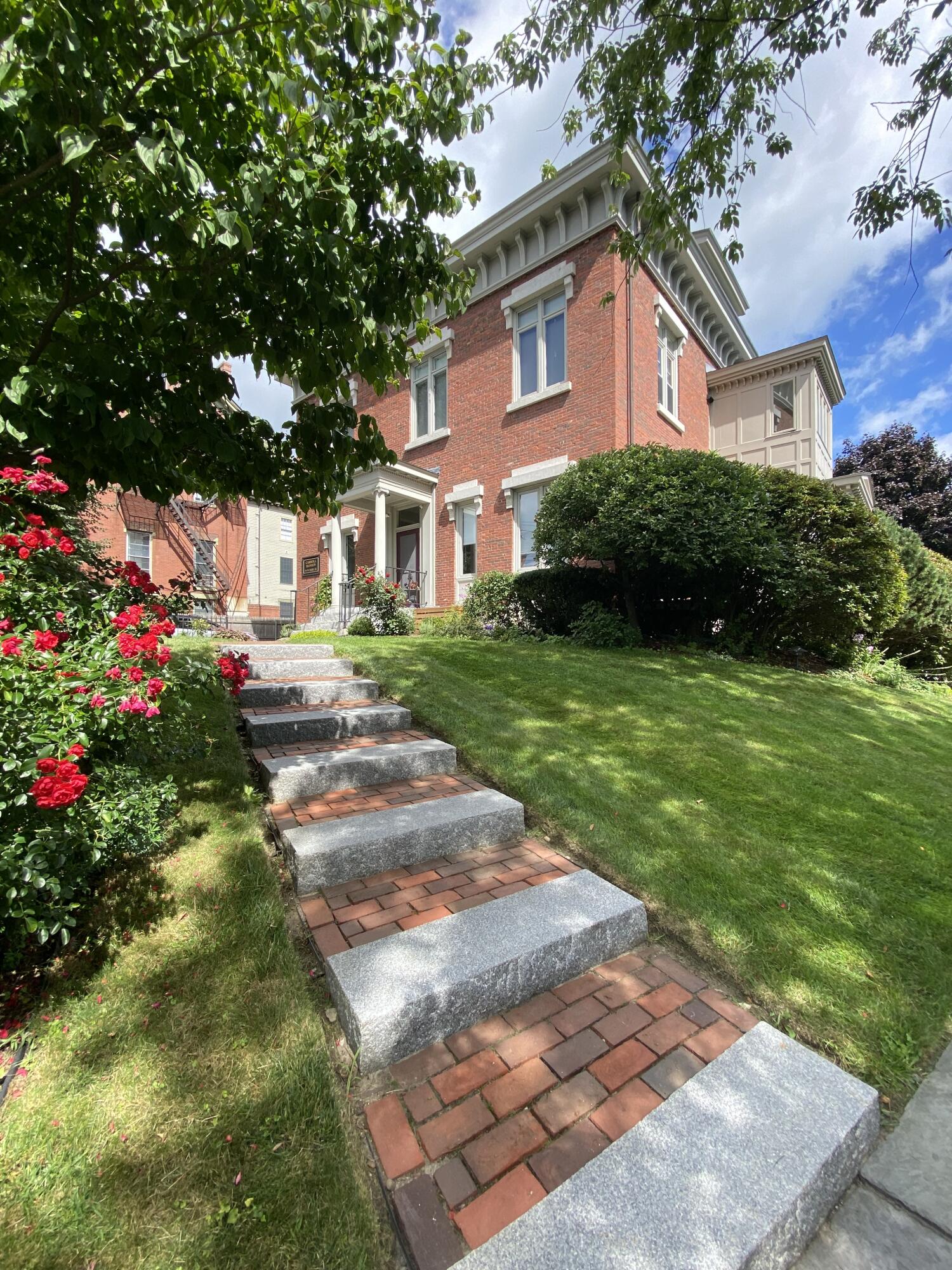 77 Park Street, 4