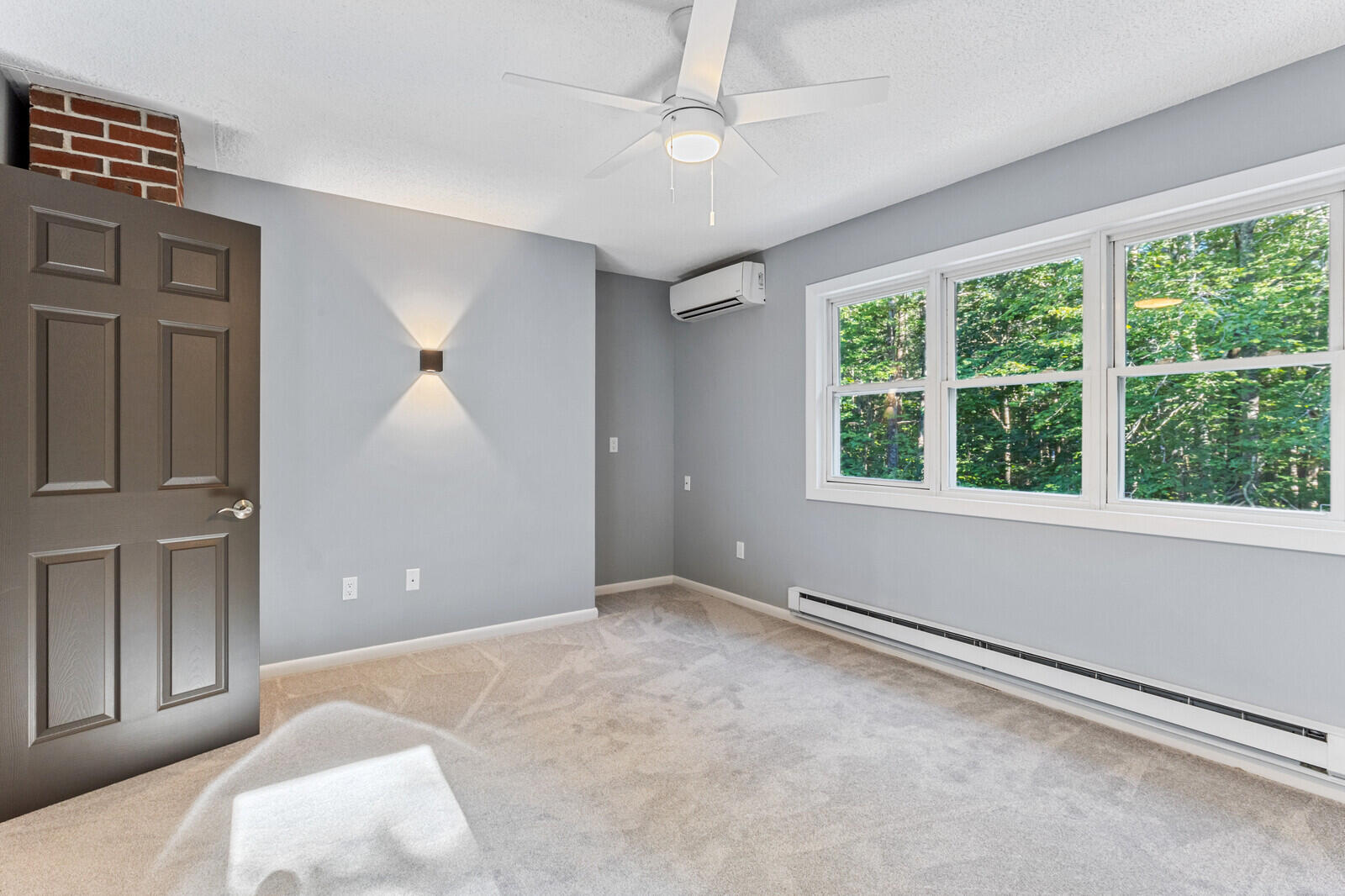 10 Seaport Drive