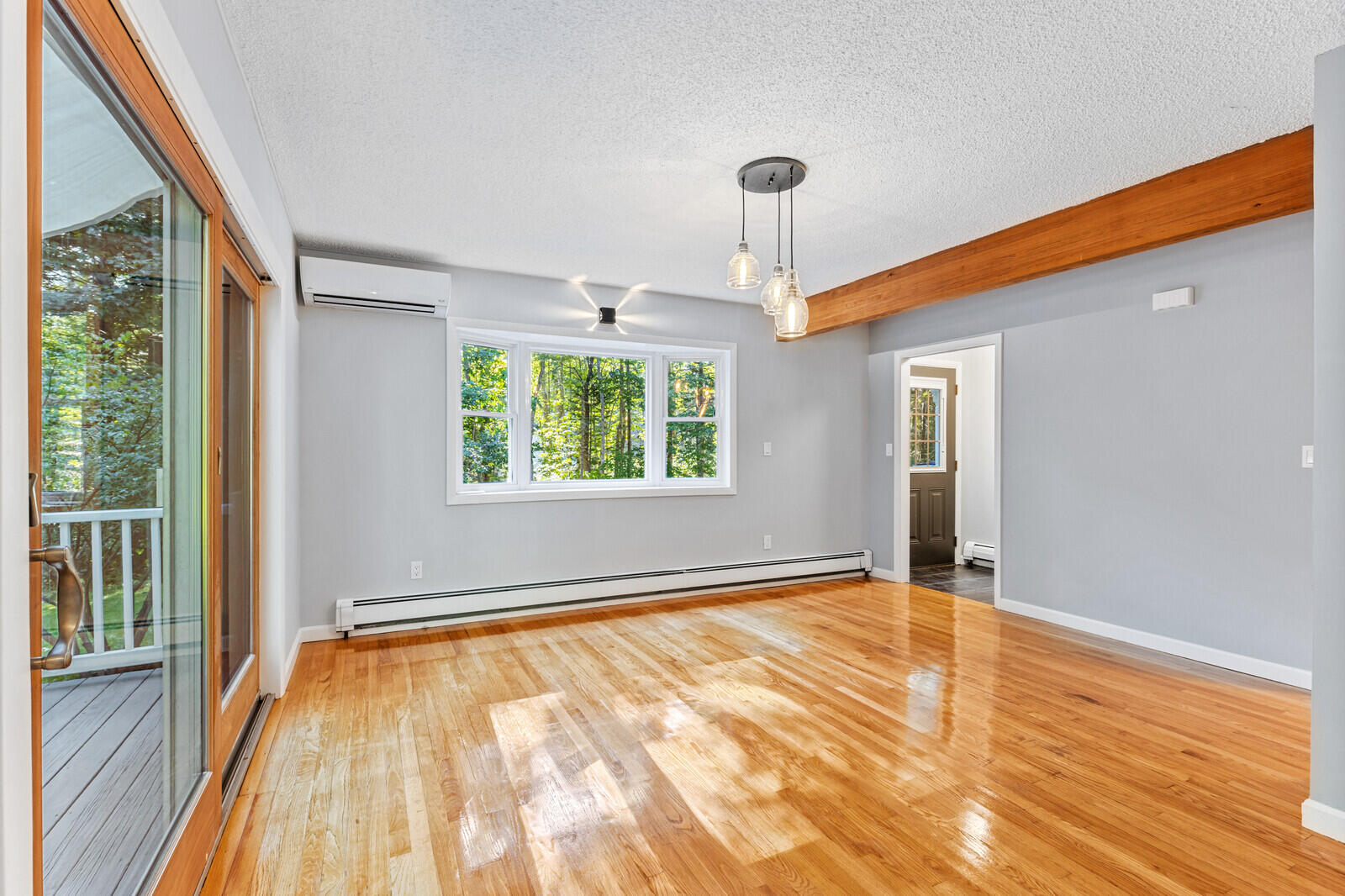 10 Seaport Drive