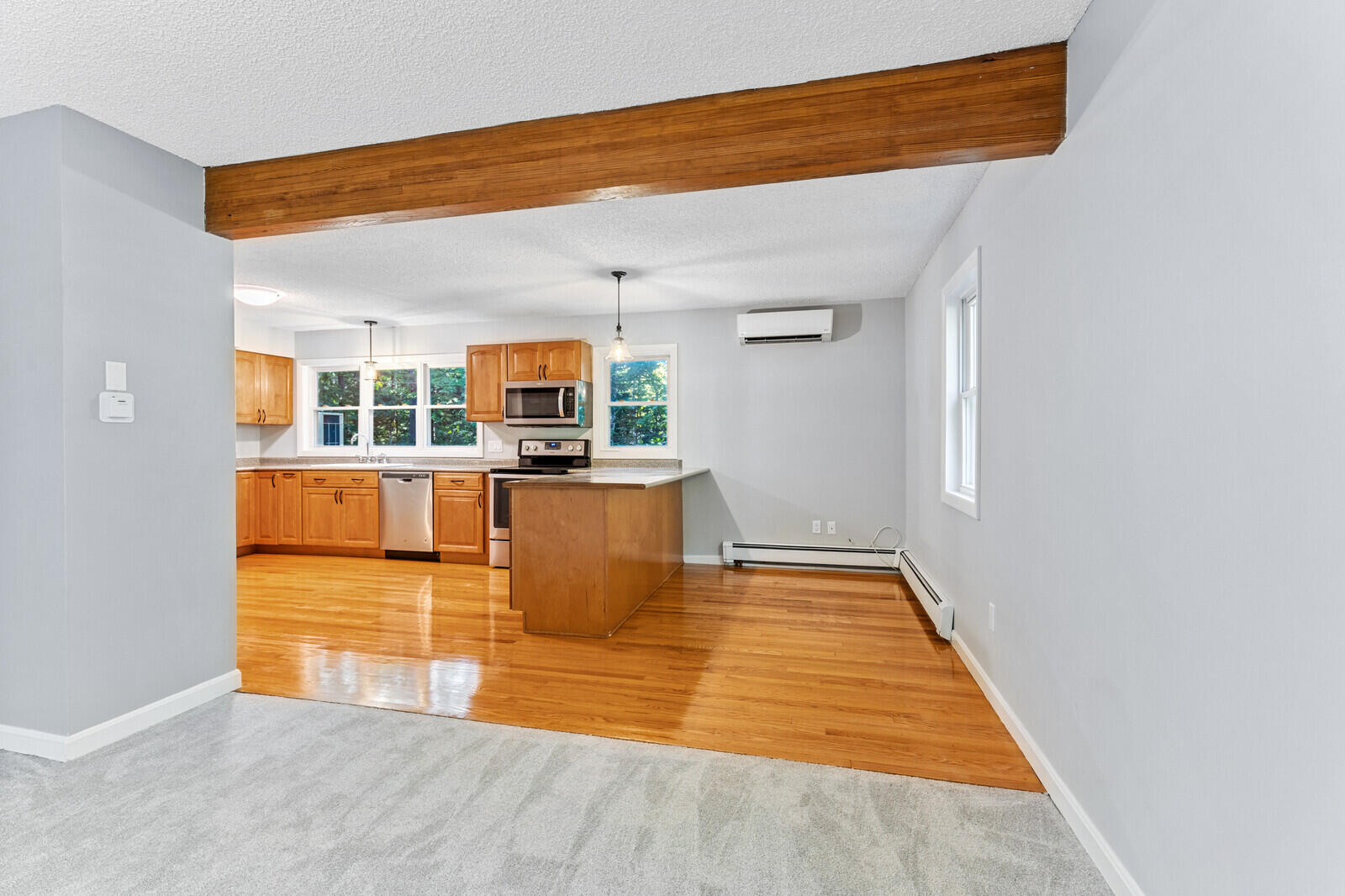 10 Seaport Drive