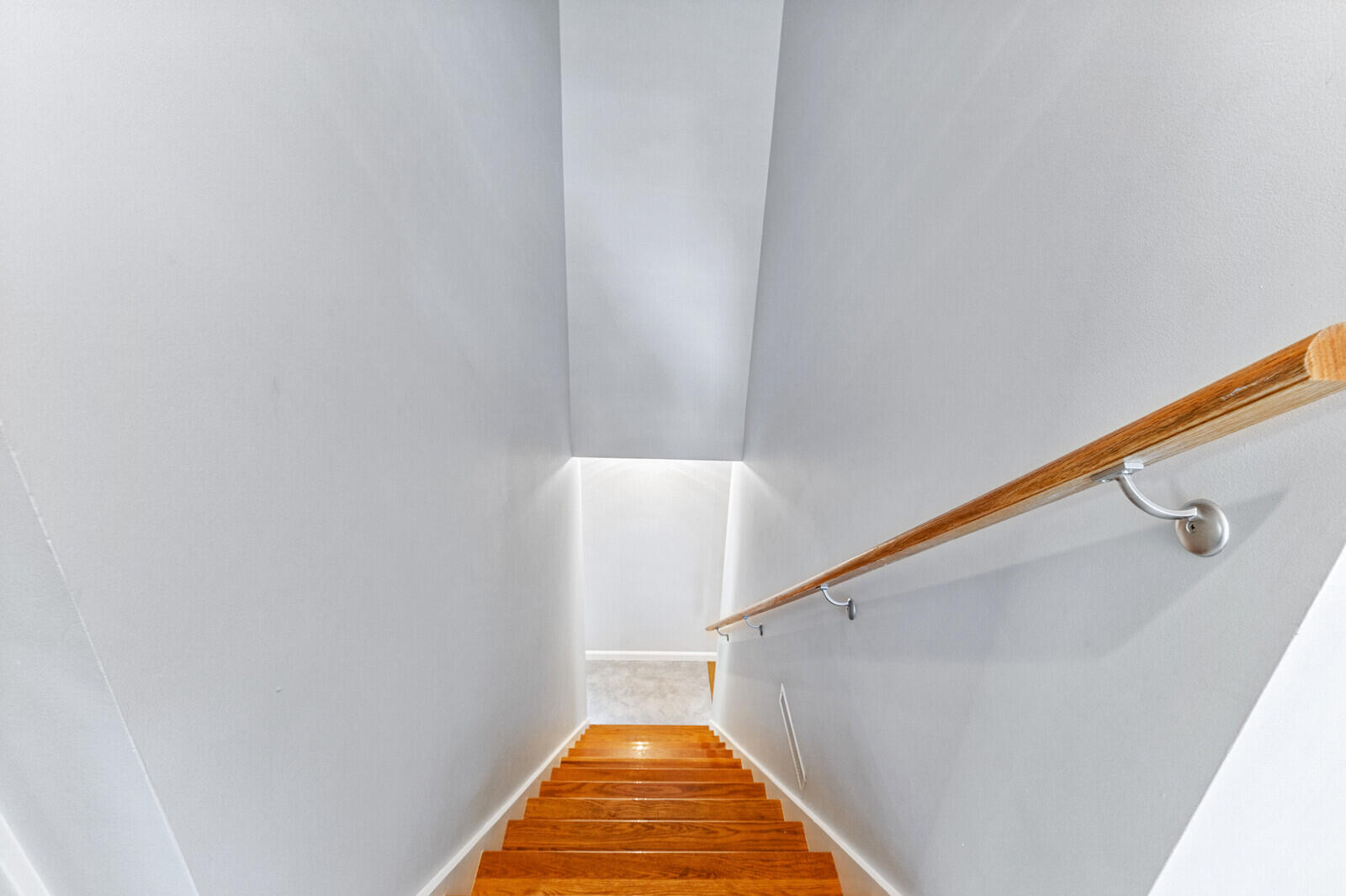 10 Seaport Drive