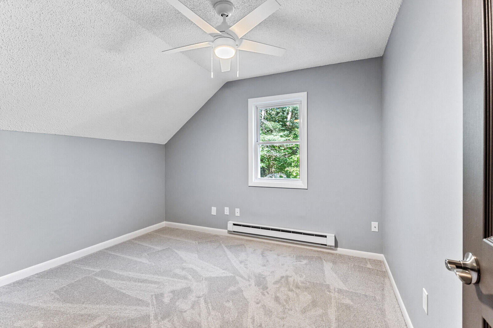 10 Seaport Drive
