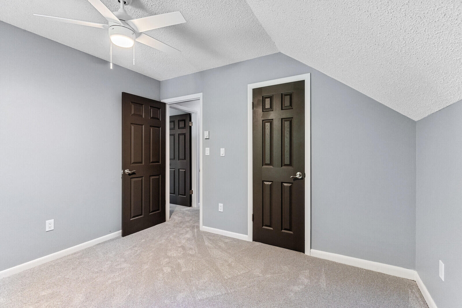 10 Seaport Drive