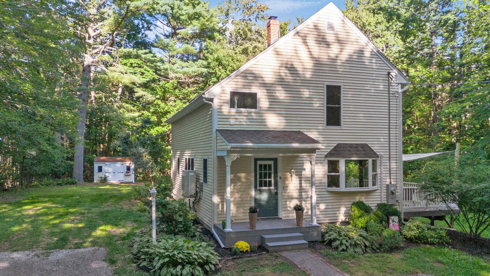 10 Seaport Drive