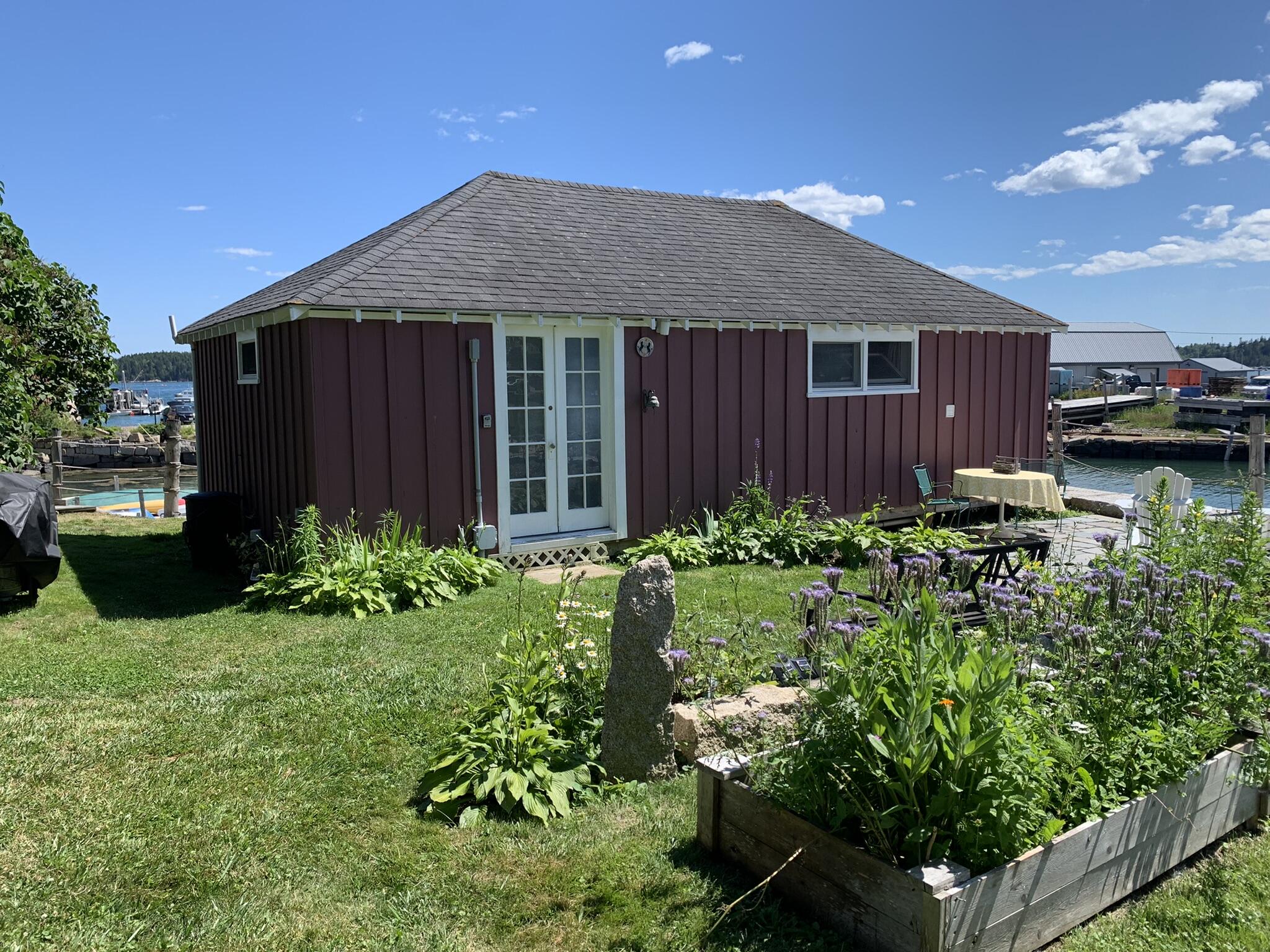 17 Seabreeze Avenue