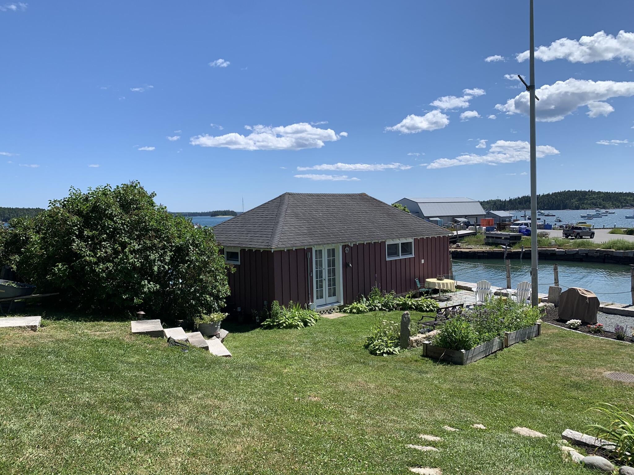 17 Seabreeze Avenue