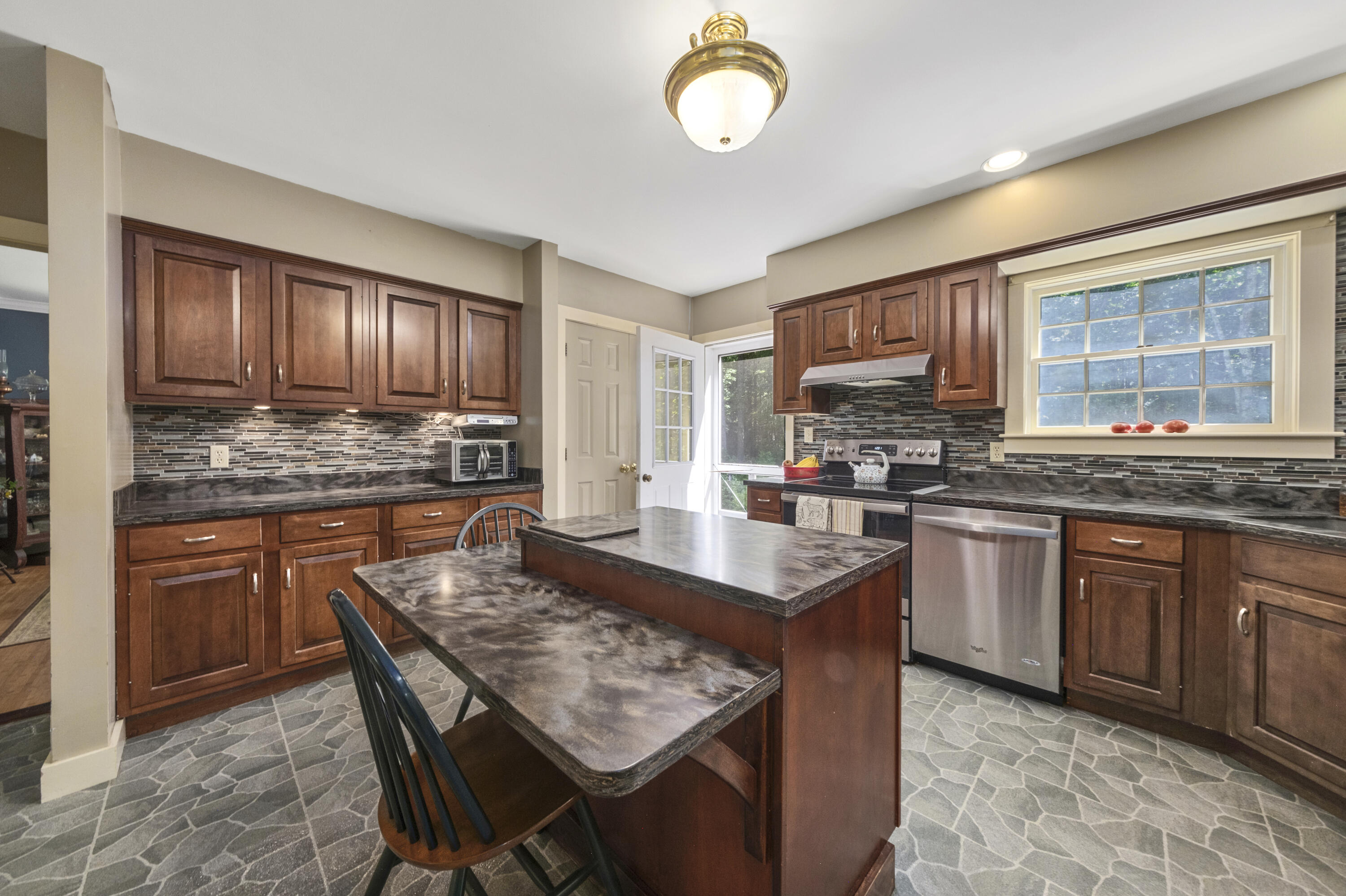 27 Pleasant Ridge Drive