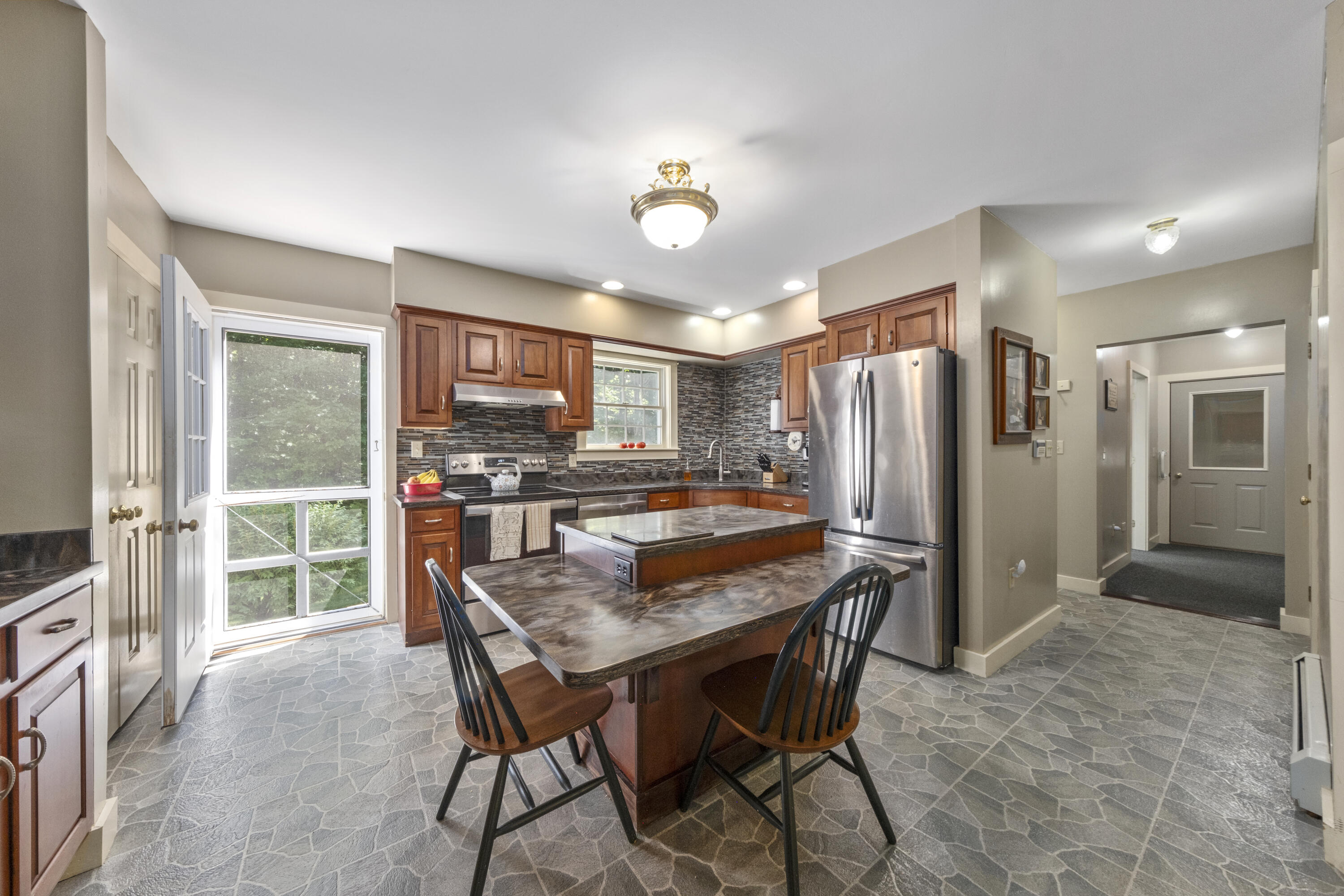 27 Pleasant Ridge Drive