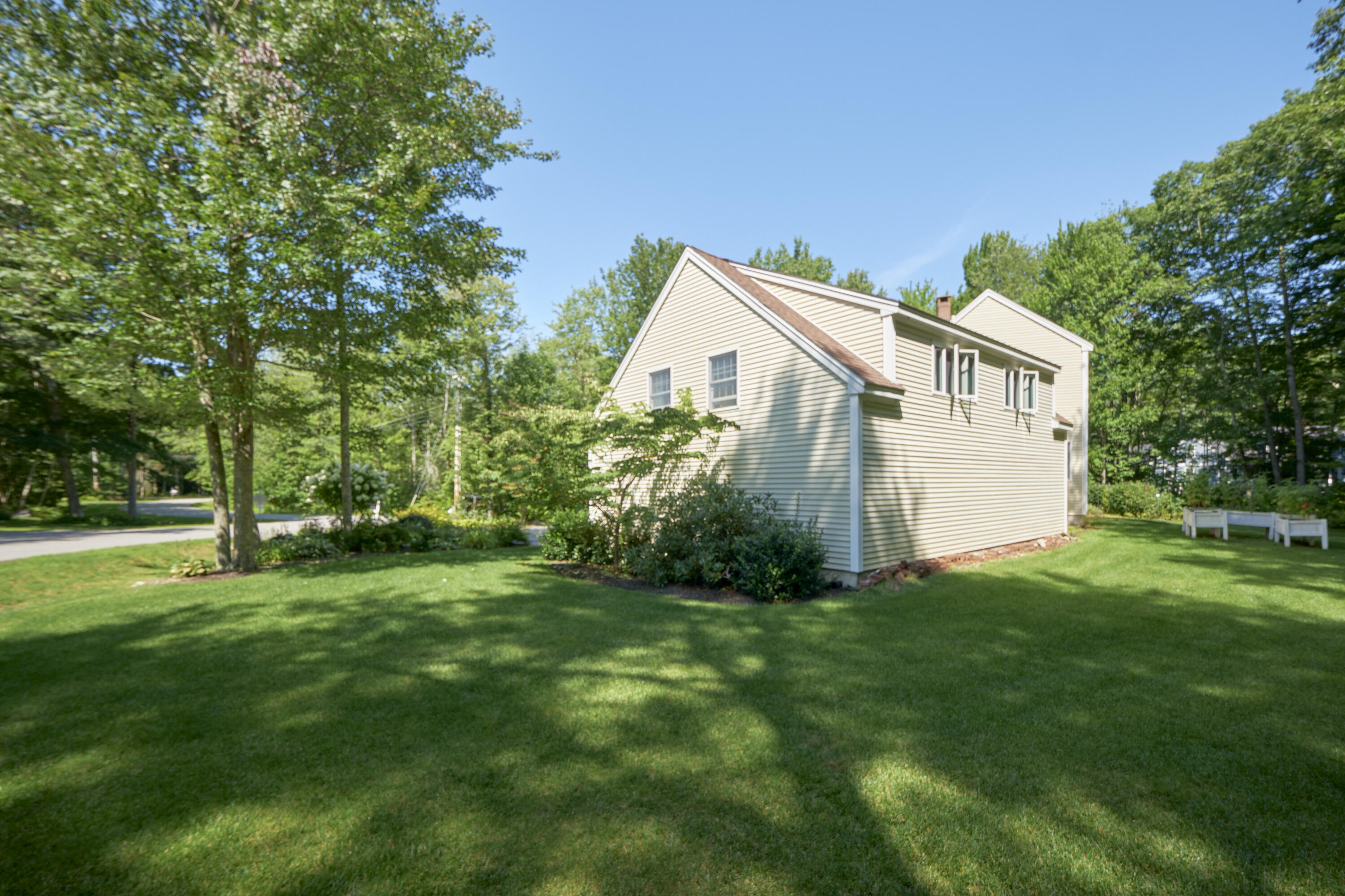 27 Pleasant Ridge Drive