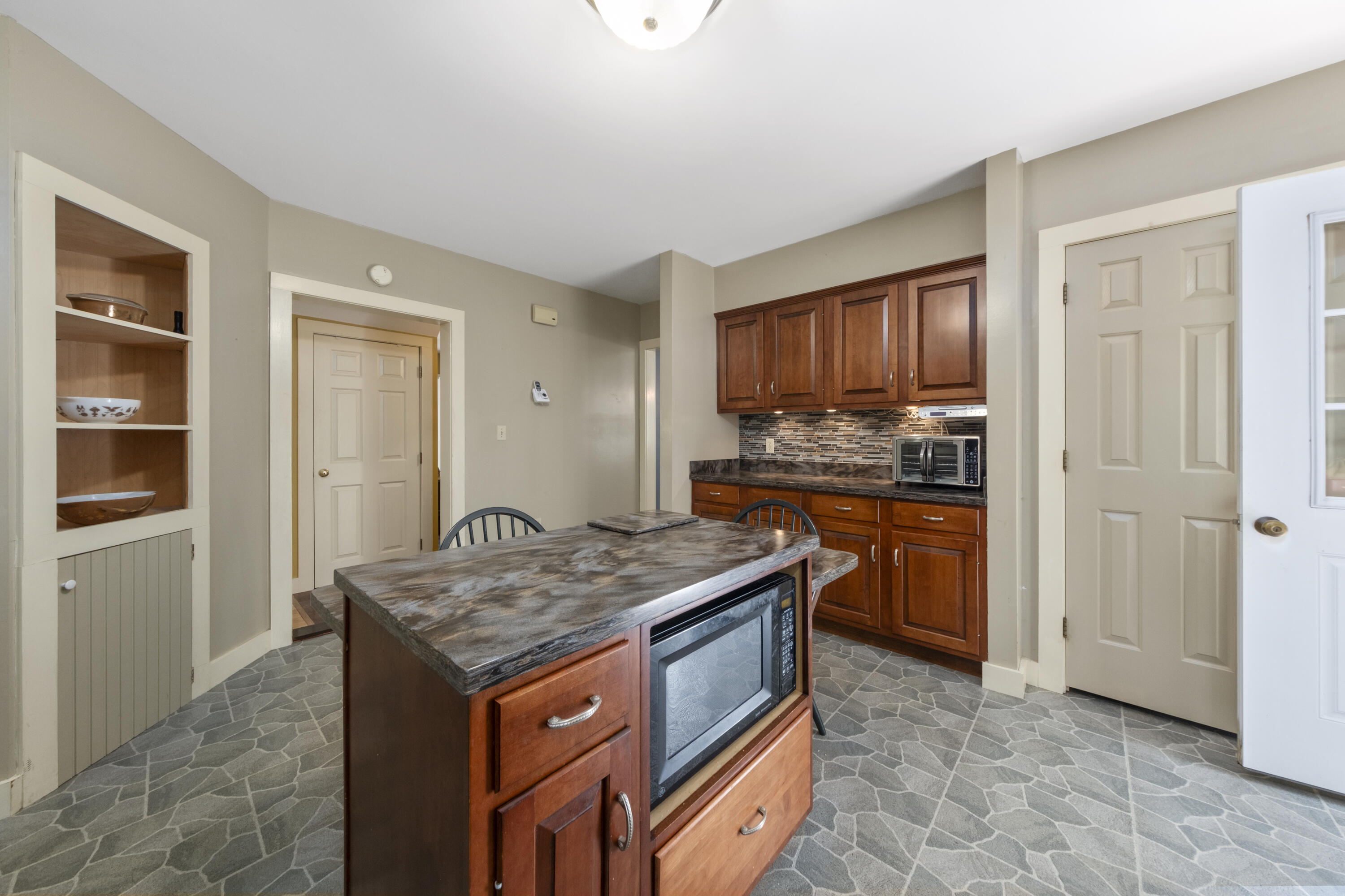 27 Pleasant Ridge Drive