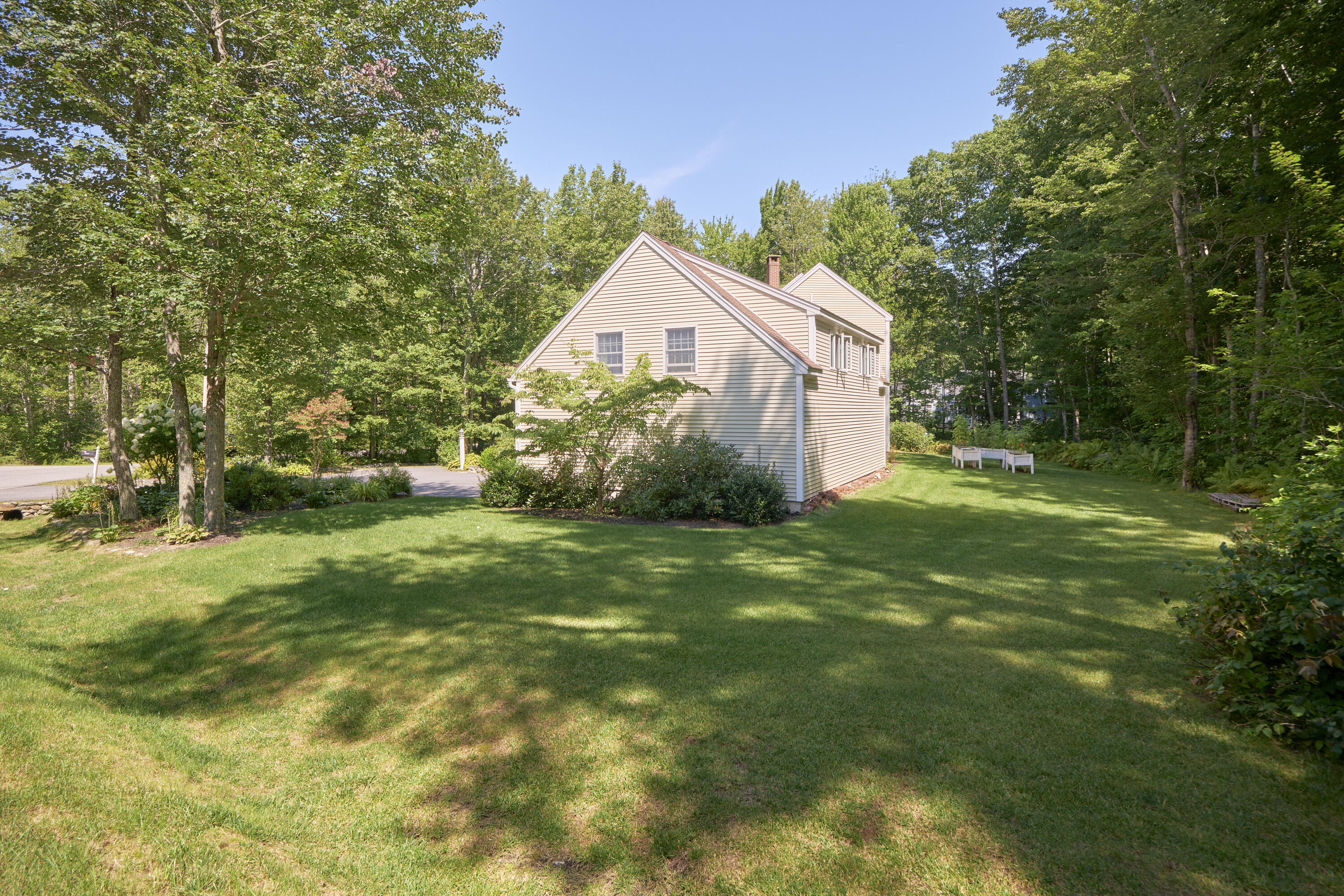 27 Pleasant Ridge Drive