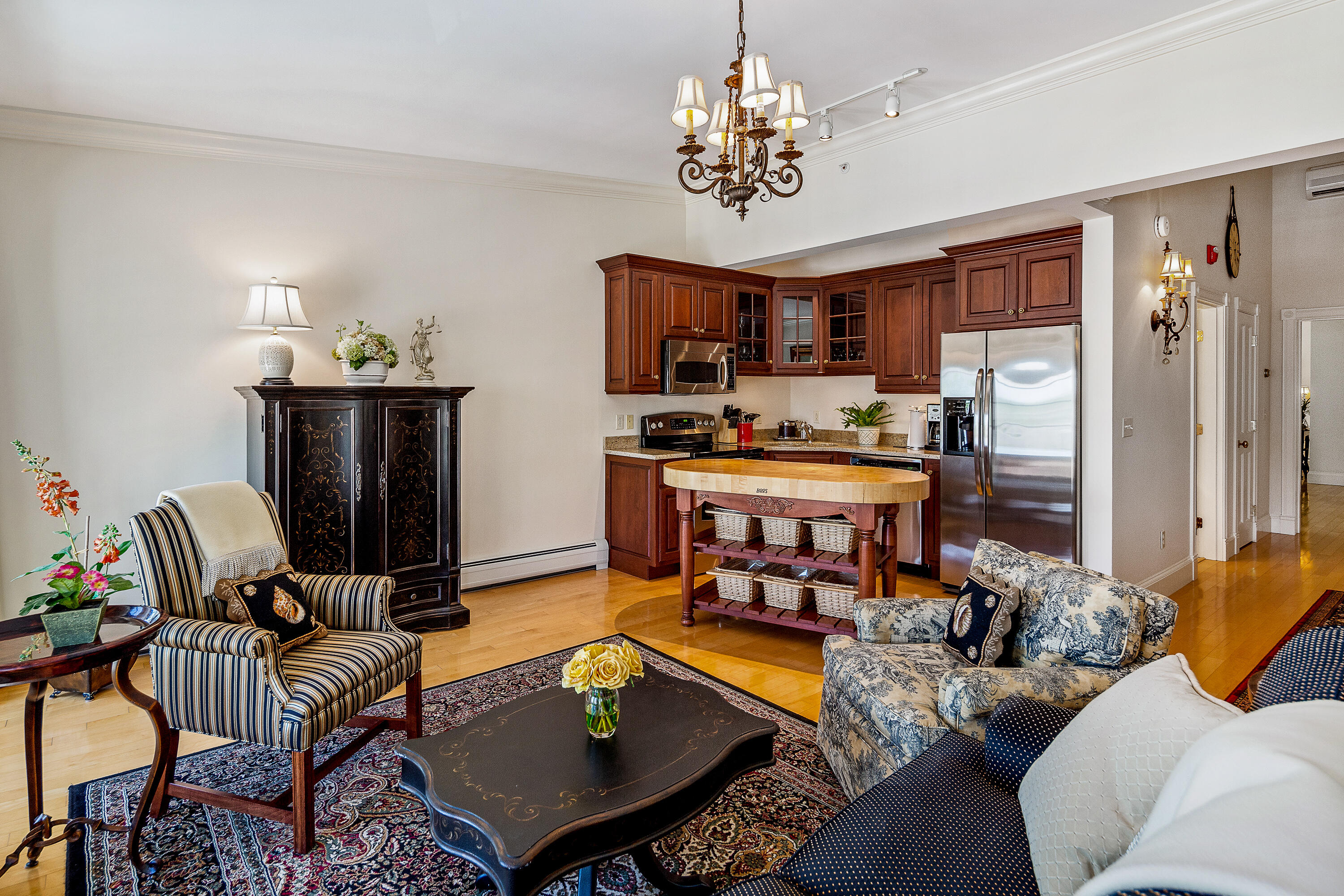 12 Pendleton Street, 301