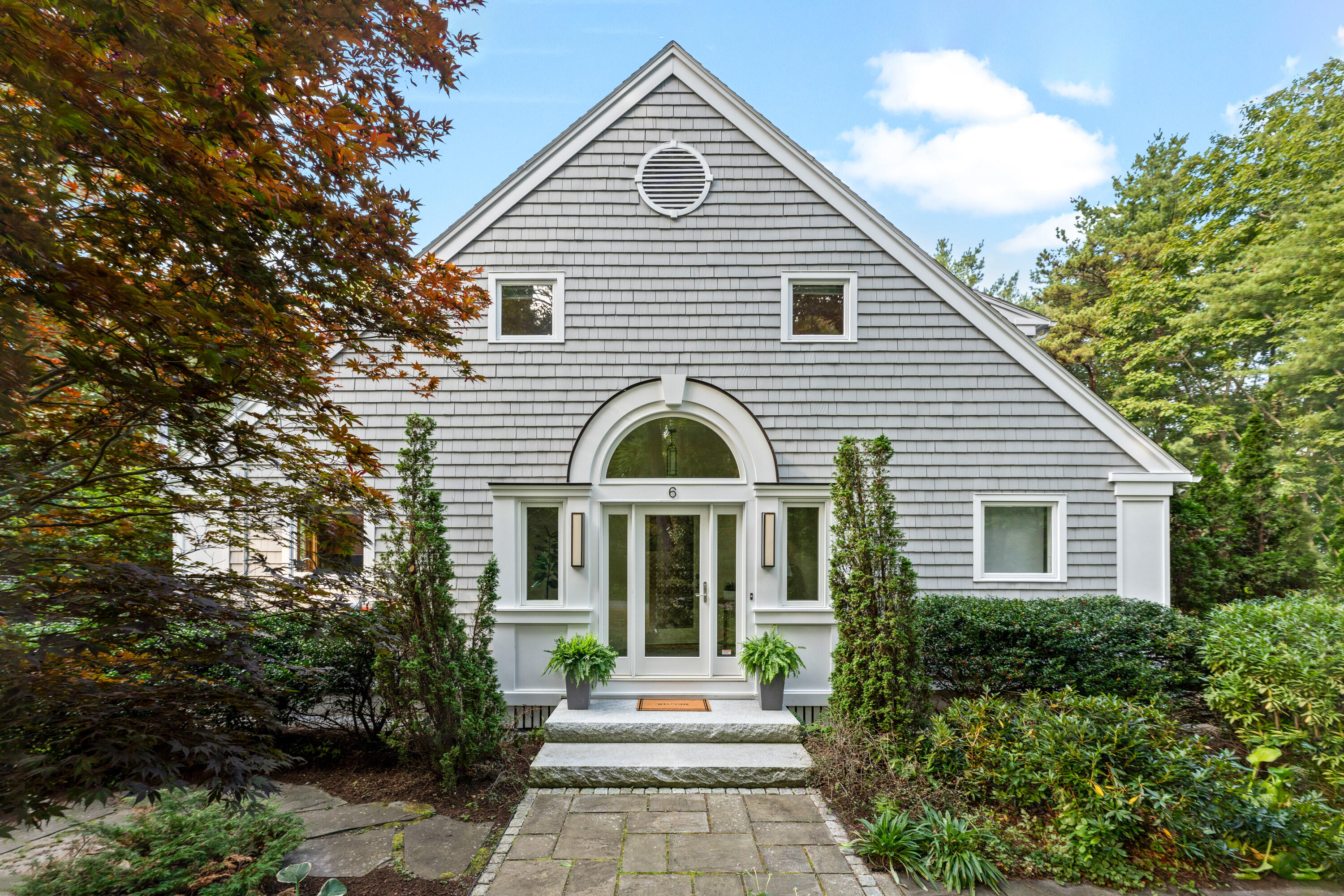 6 Rosewood Drive