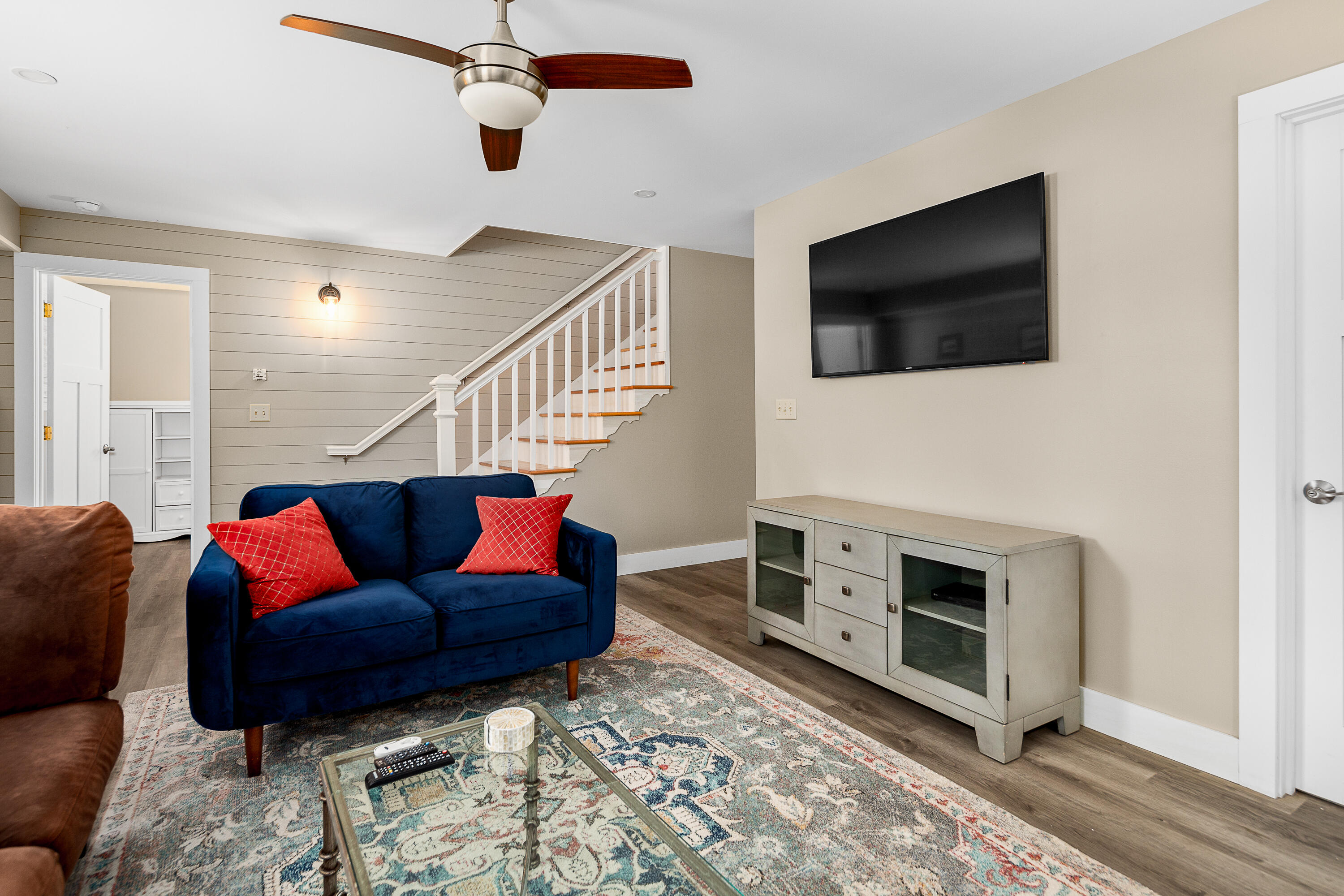 35 Soaring Eagle Point Road