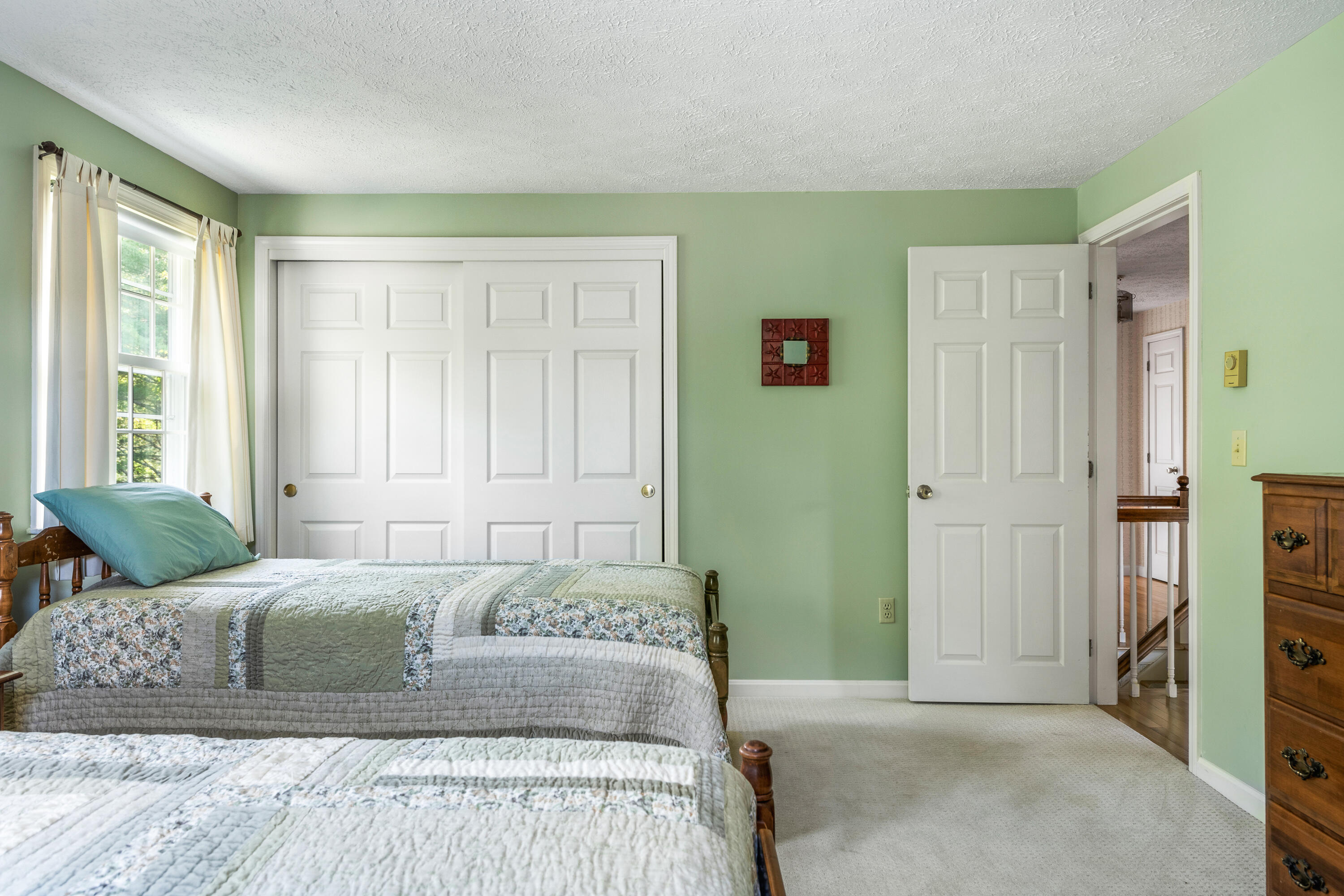 25 Thornhurst Road