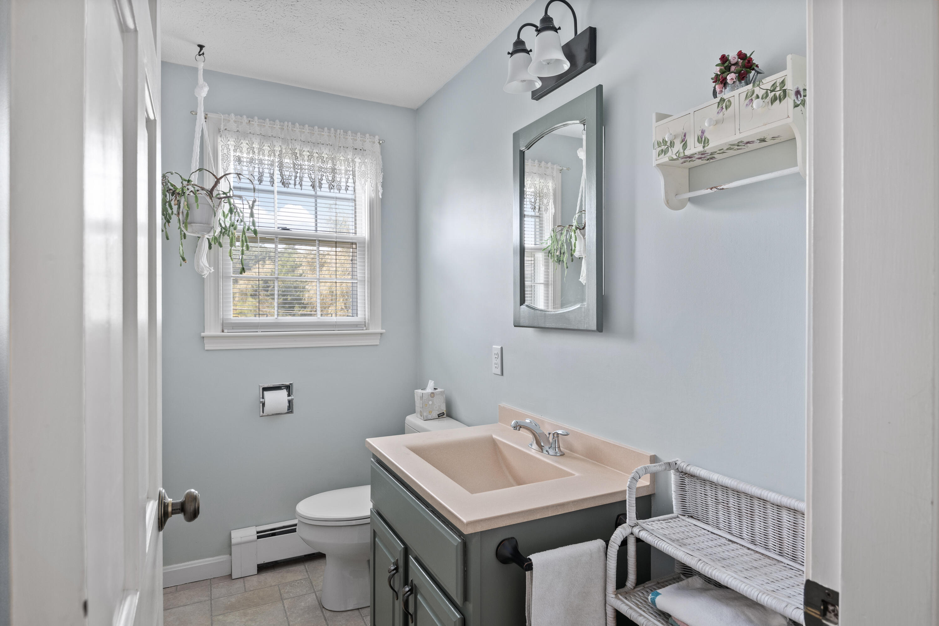 25 Thornhurst Road