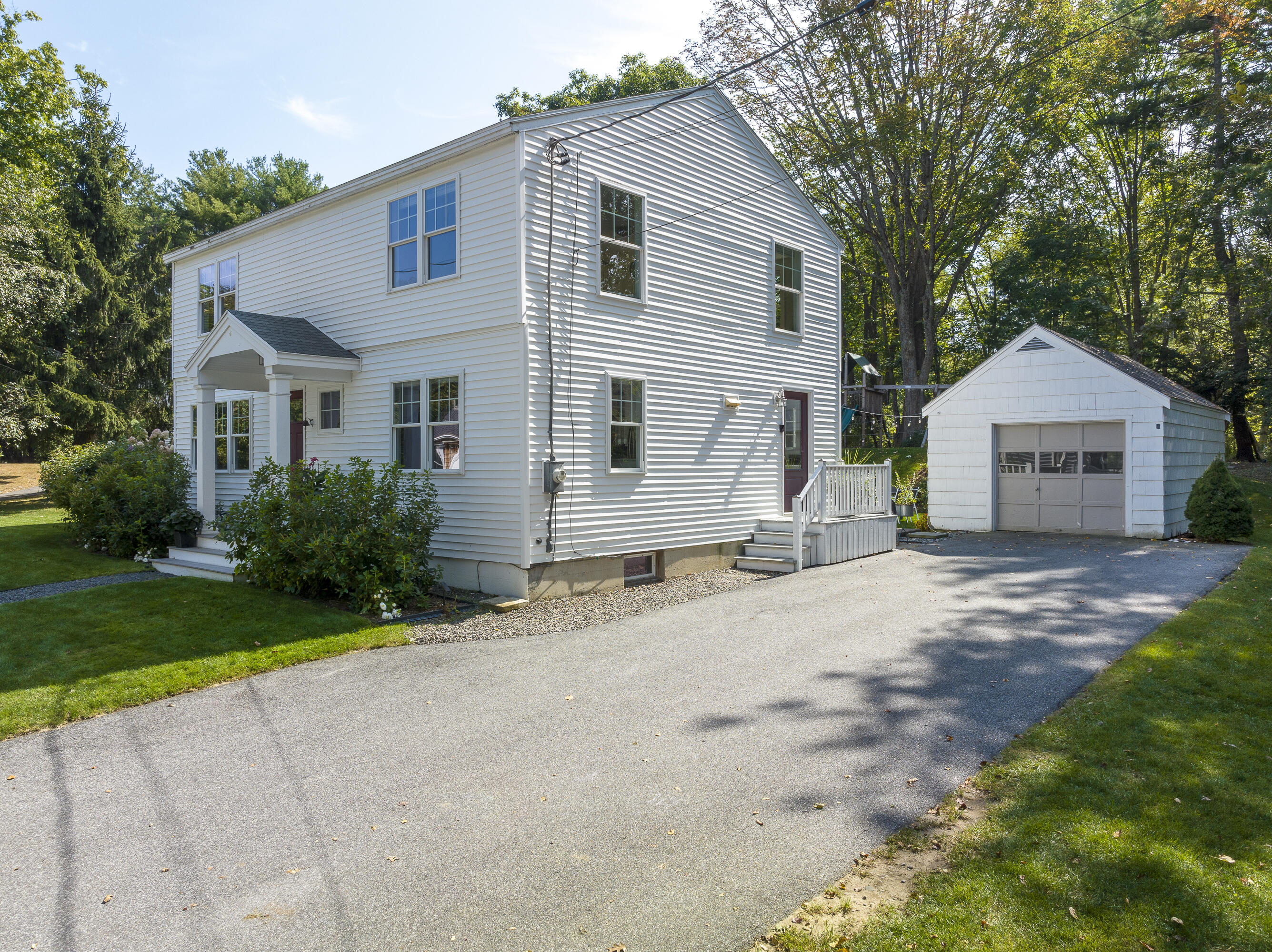 32 Beach Bluff Terrace