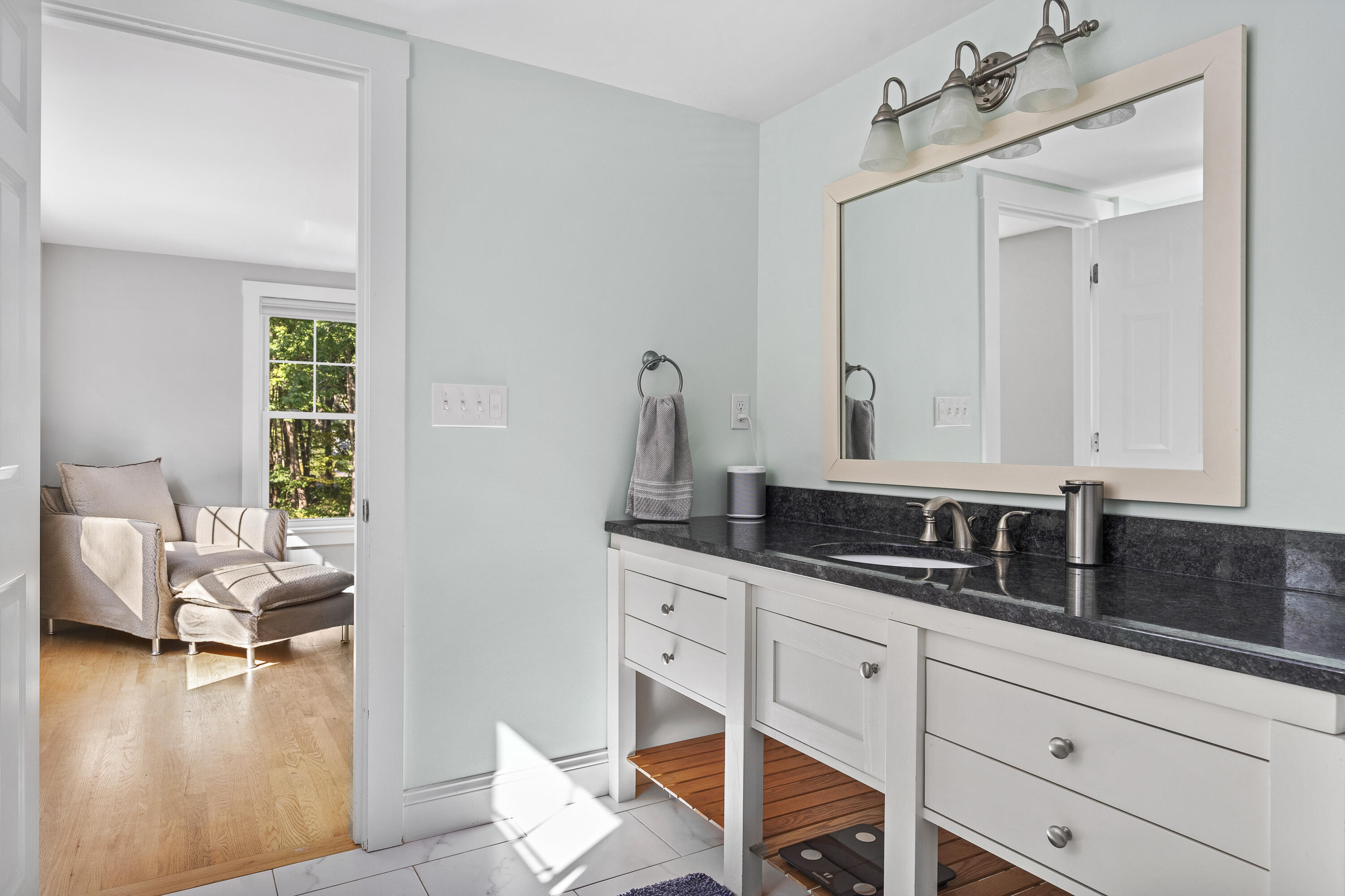 32 Beach Bluff Terrace