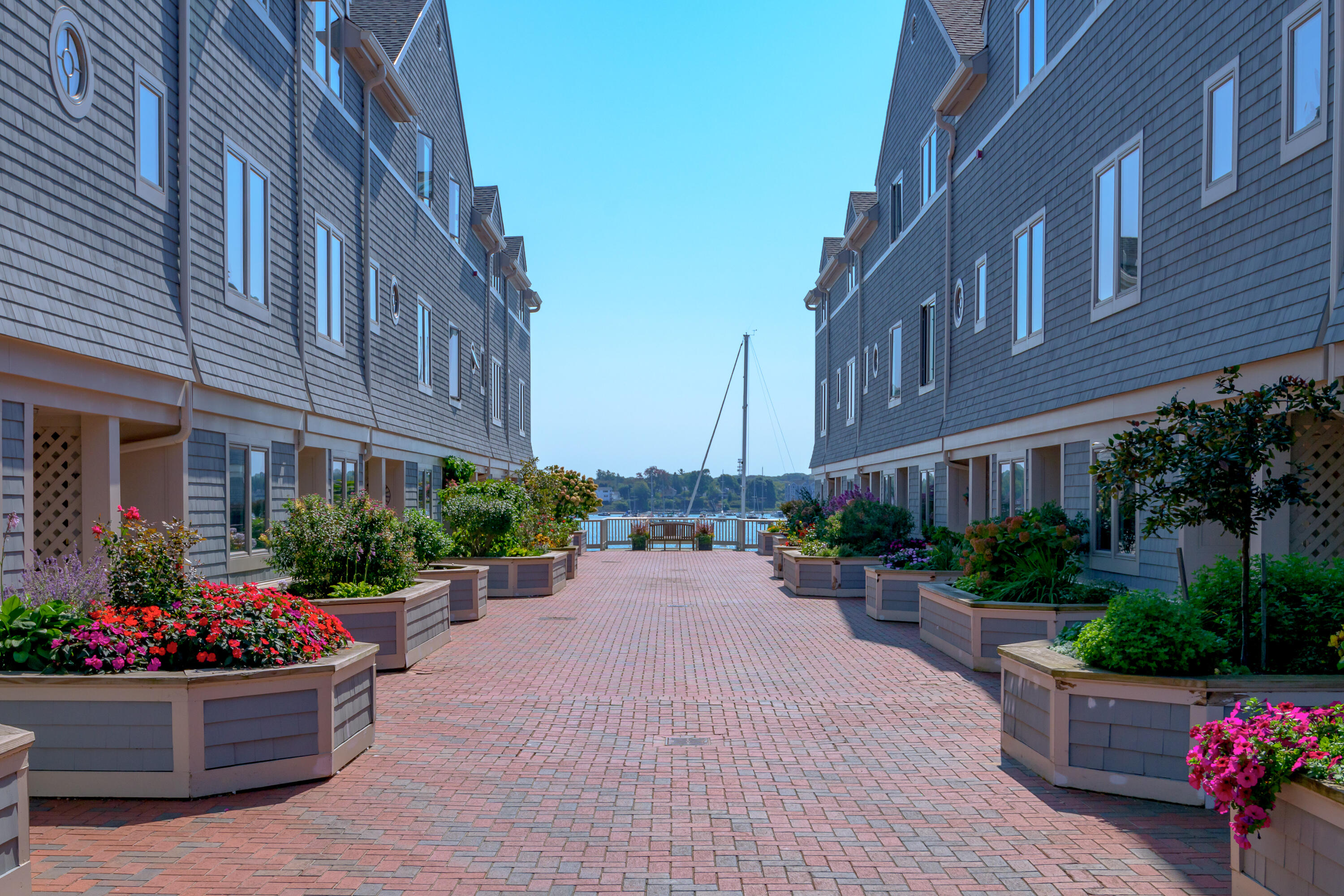 103 Chandlers Wharf 103