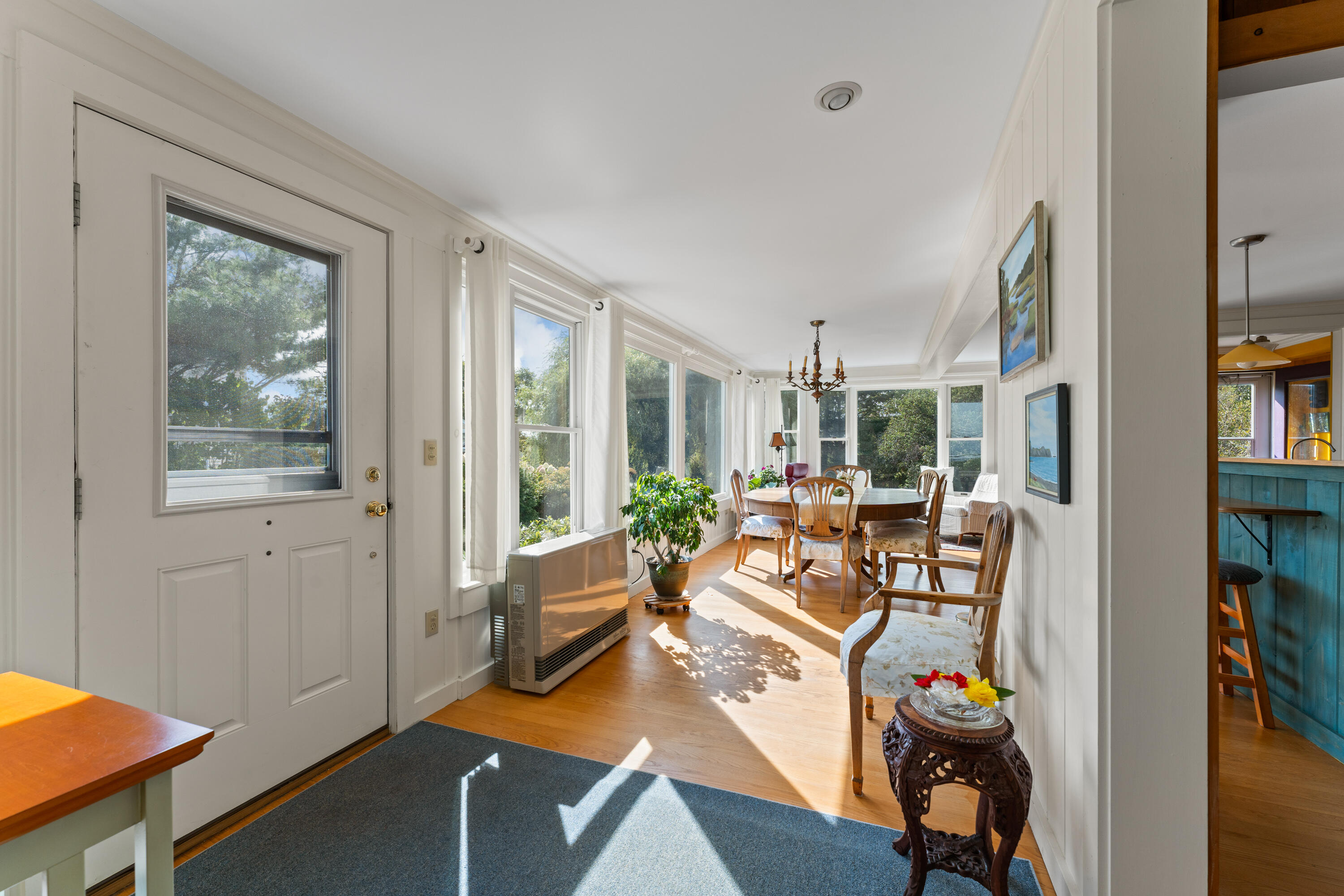 20 Lily Pond Avenue