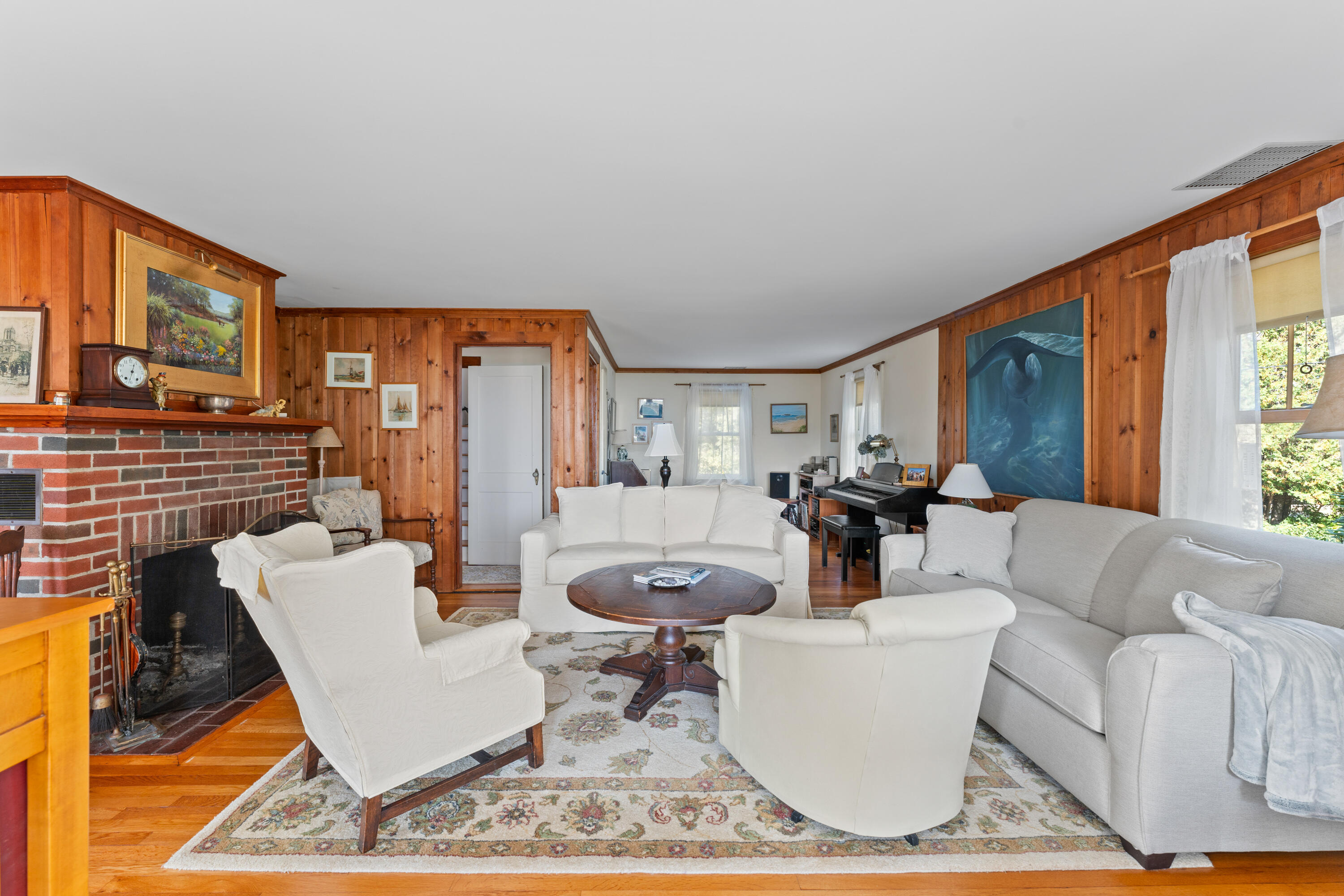 20 Lily Pond Avenue