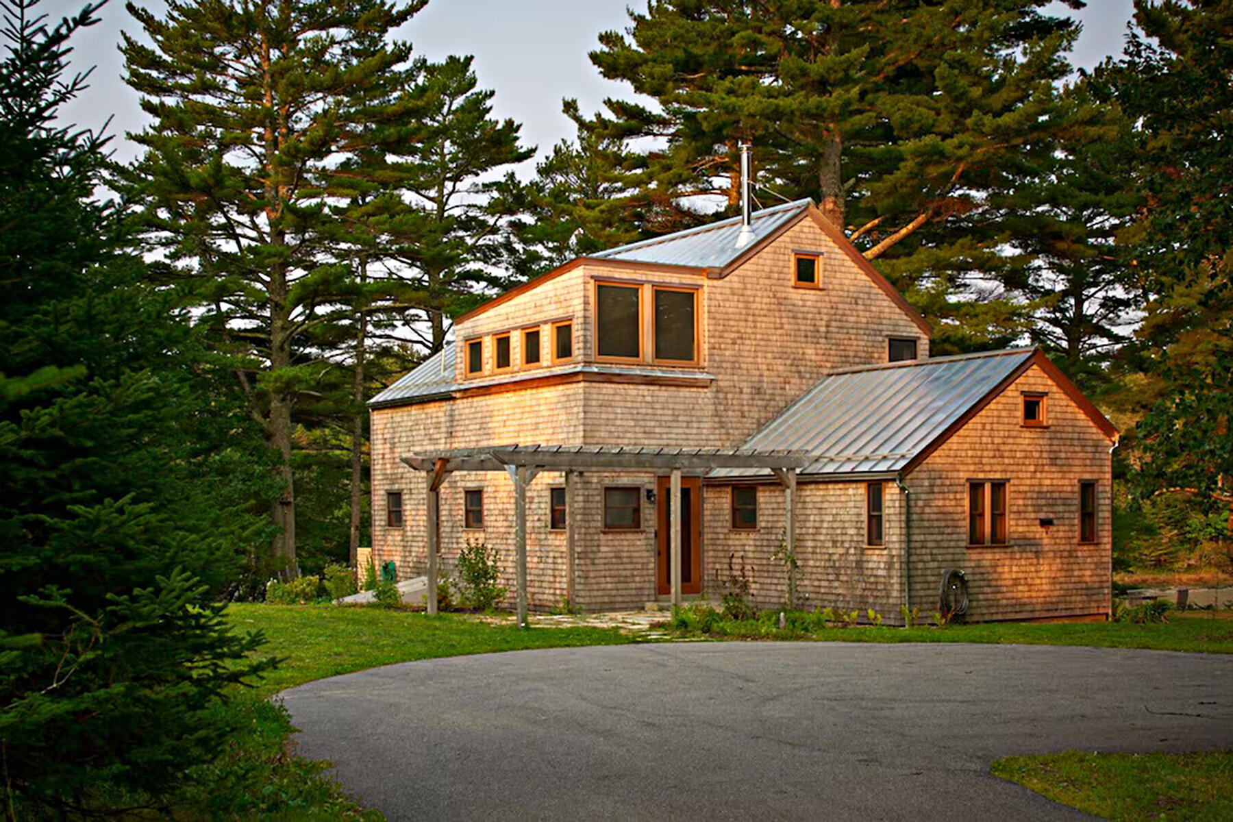 24 Snowdeal Road