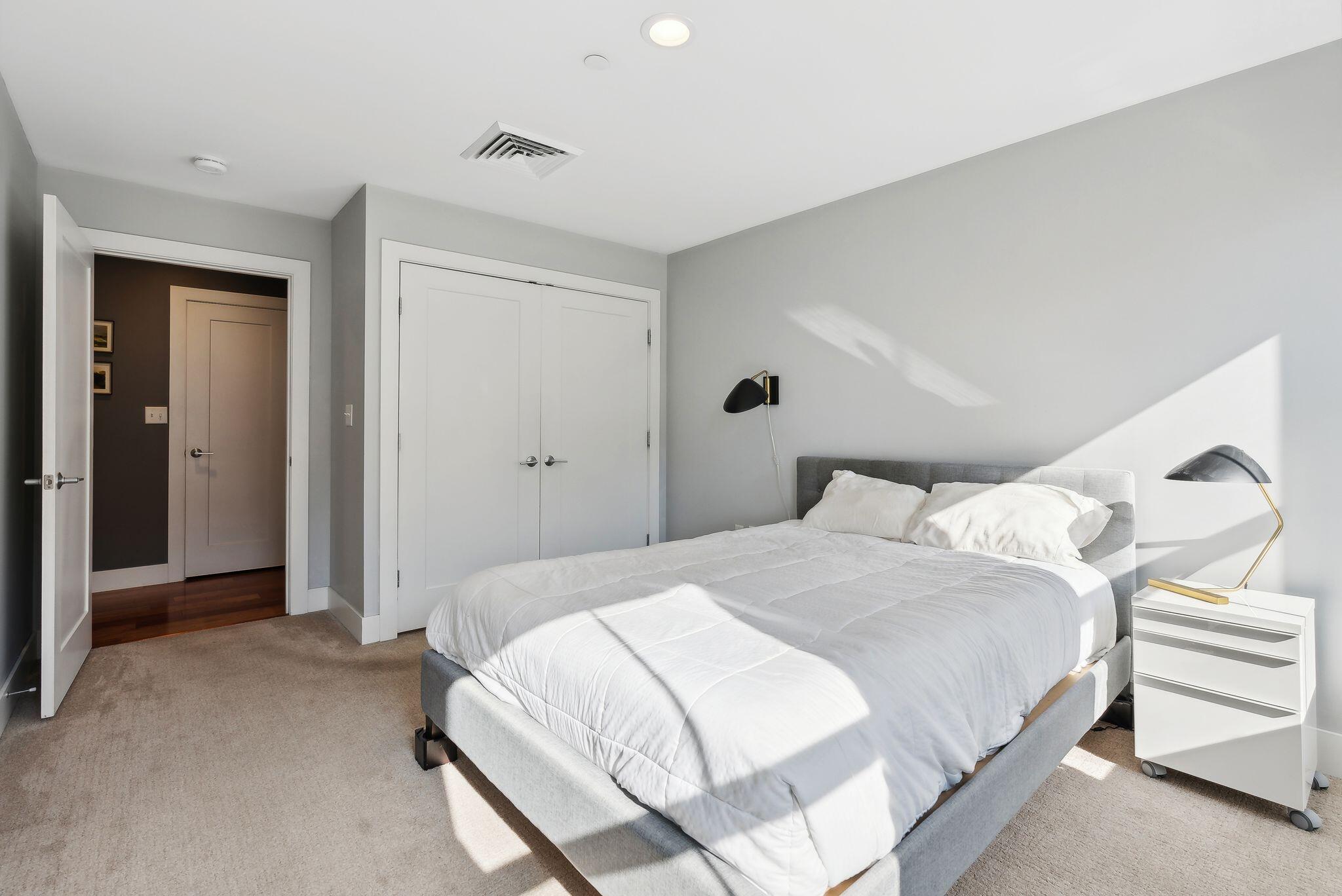 25 High Street 504
