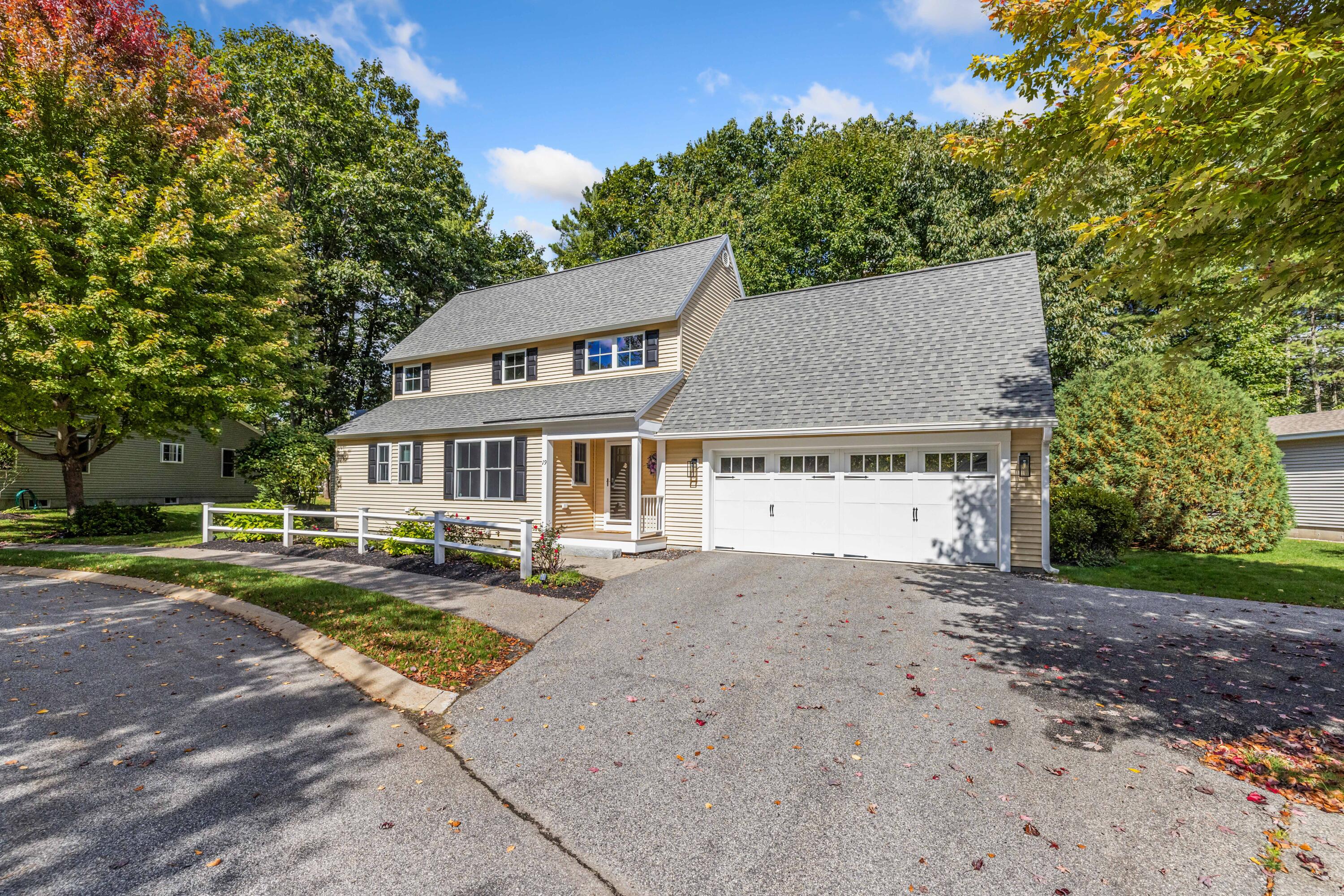 19 Lexington Drive, 19