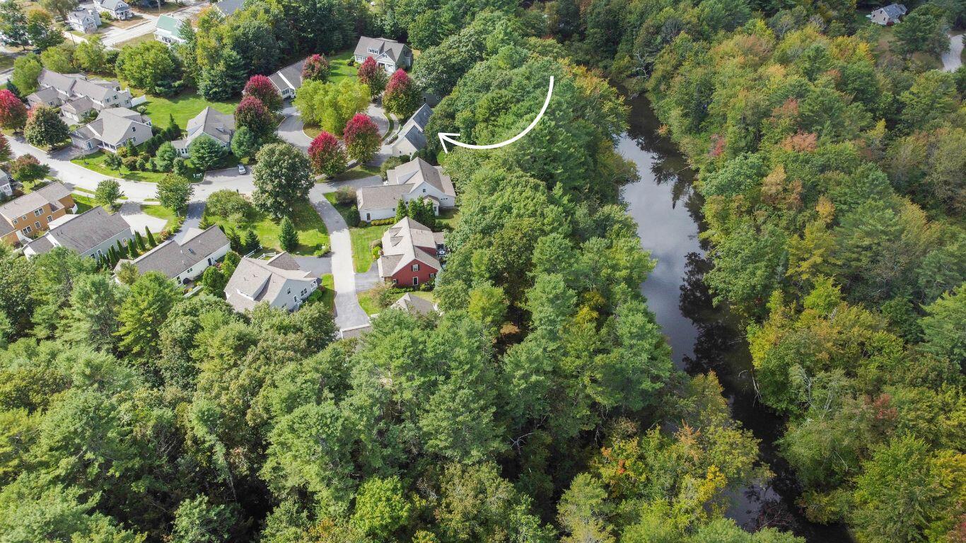 19 Lexington Drive, 19