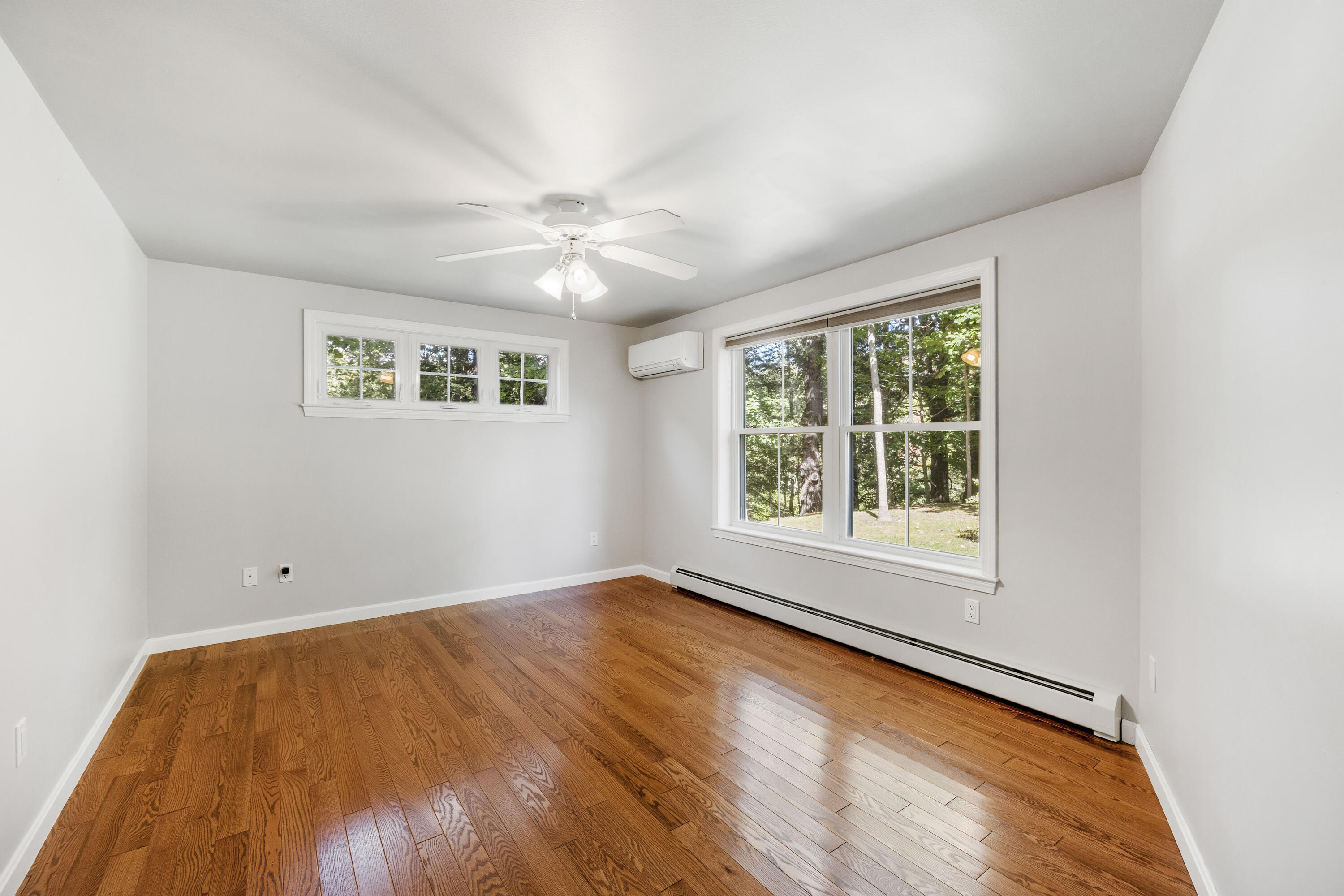 19 Lexington Drive, 19